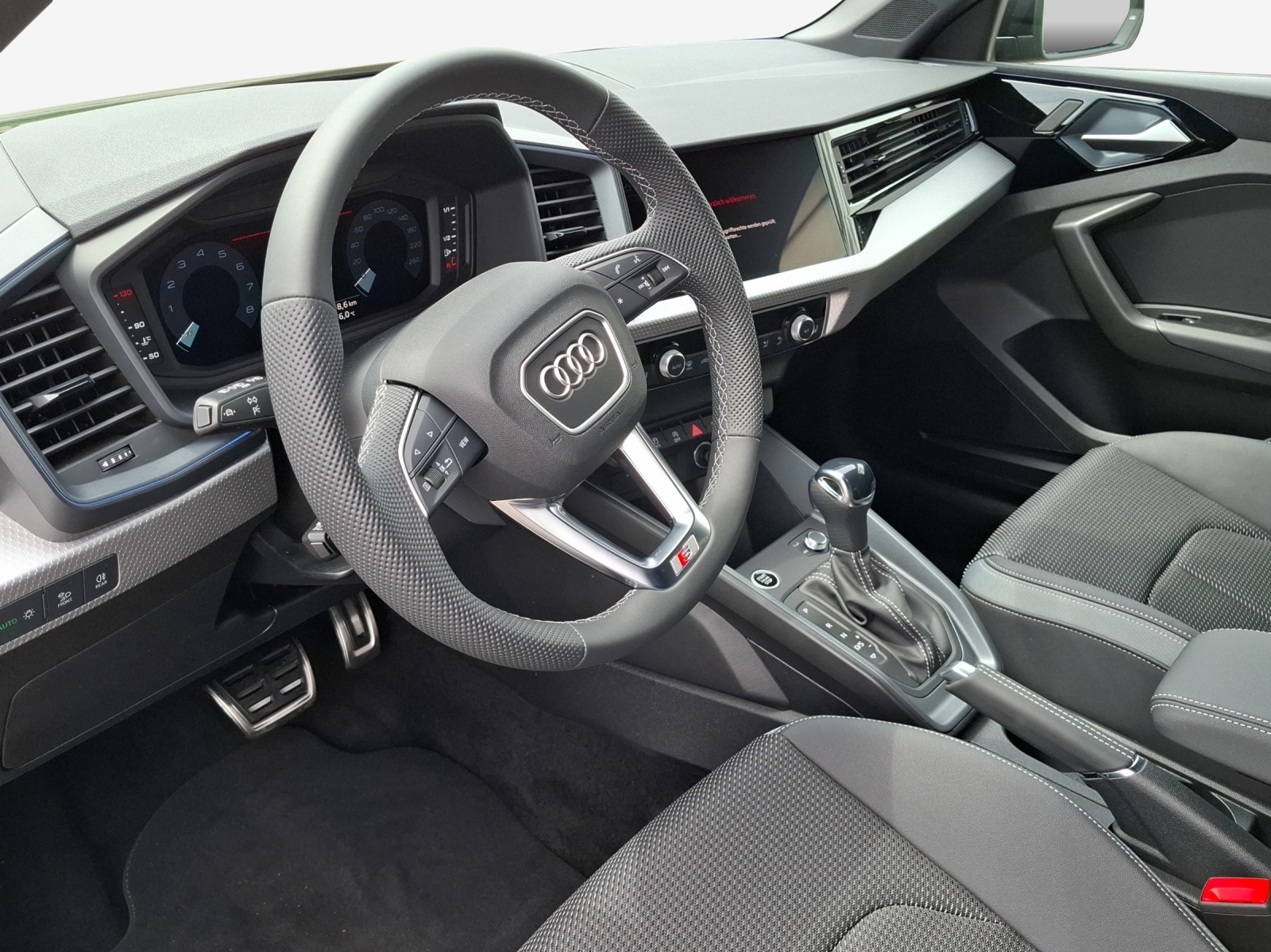 AUDI A1 Sportback 30 TFSI S Line Attraction S-tronic-image-15