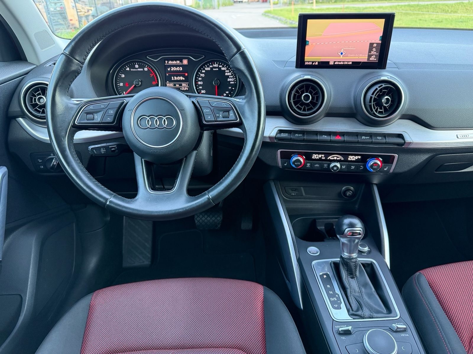 AUDI Q2 1.4 TFSI sport S-tronic-image-12