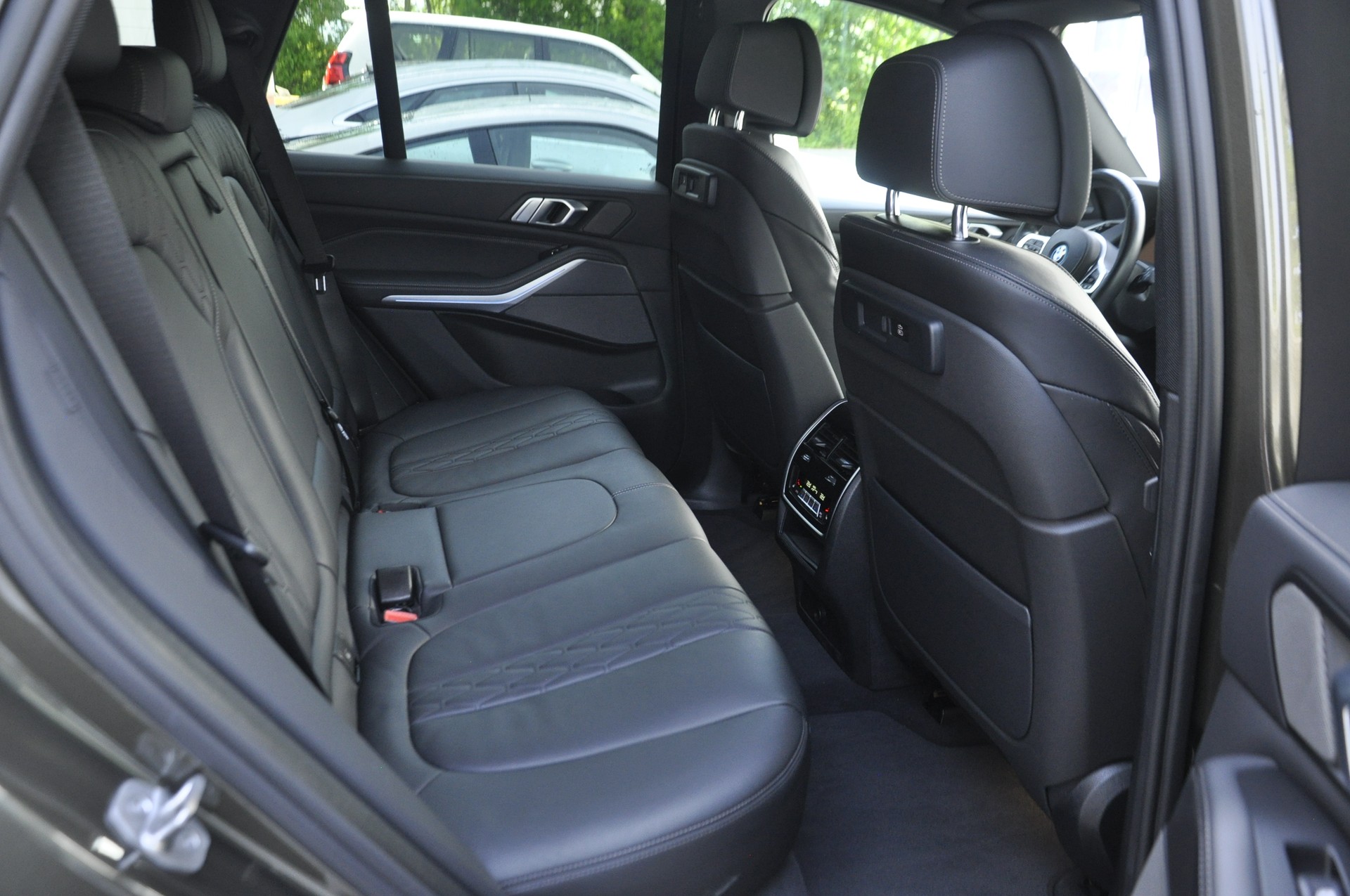 BMW X5 xDrive45e M Sport PLUS Steptronic I Anhängerkupplung I Panoramadach-image-8