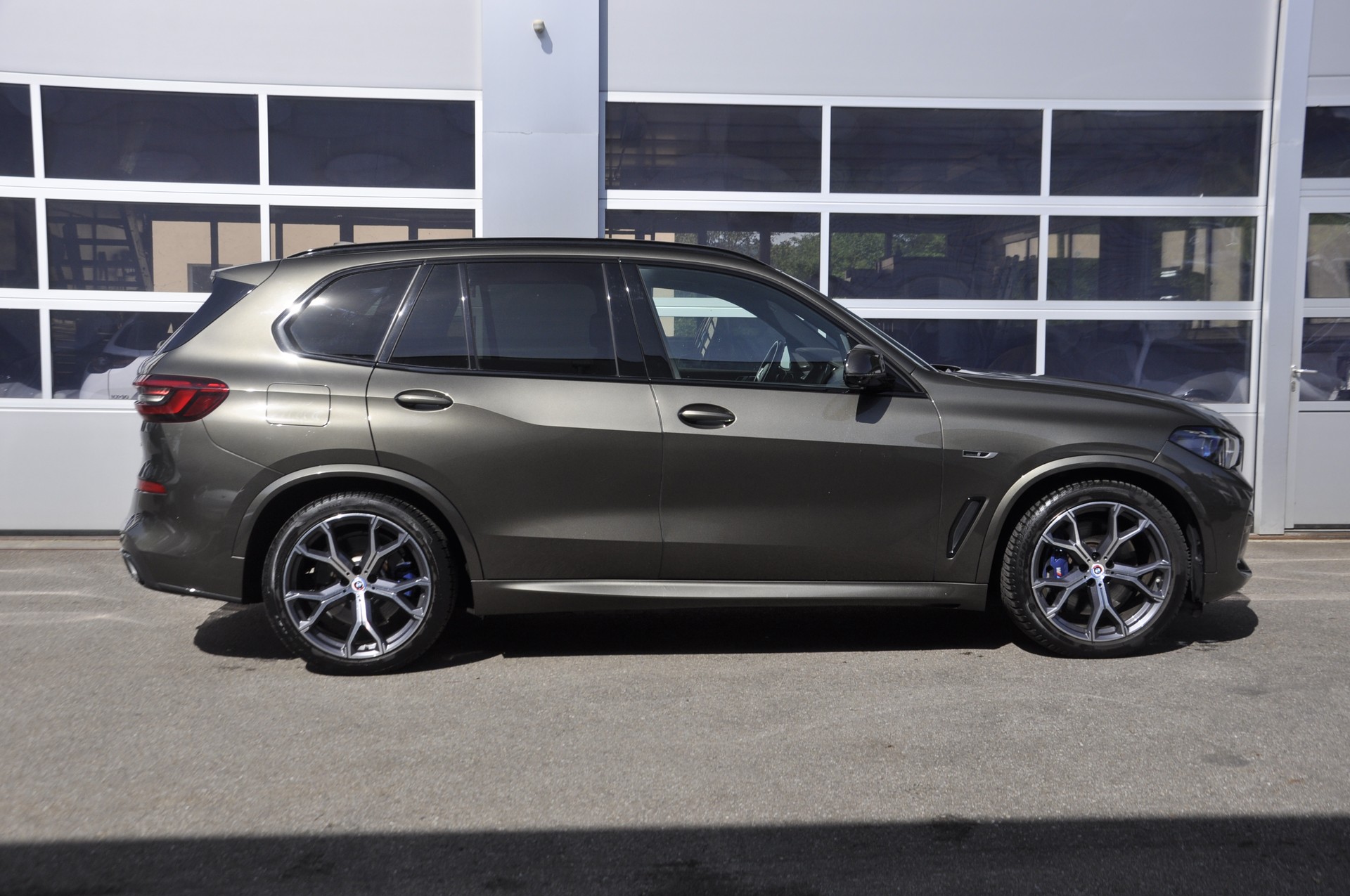 BMW X5 xDrive45e M Sport PLUS Steptronic I Anhängerkupplung I Panoramadach-image-1