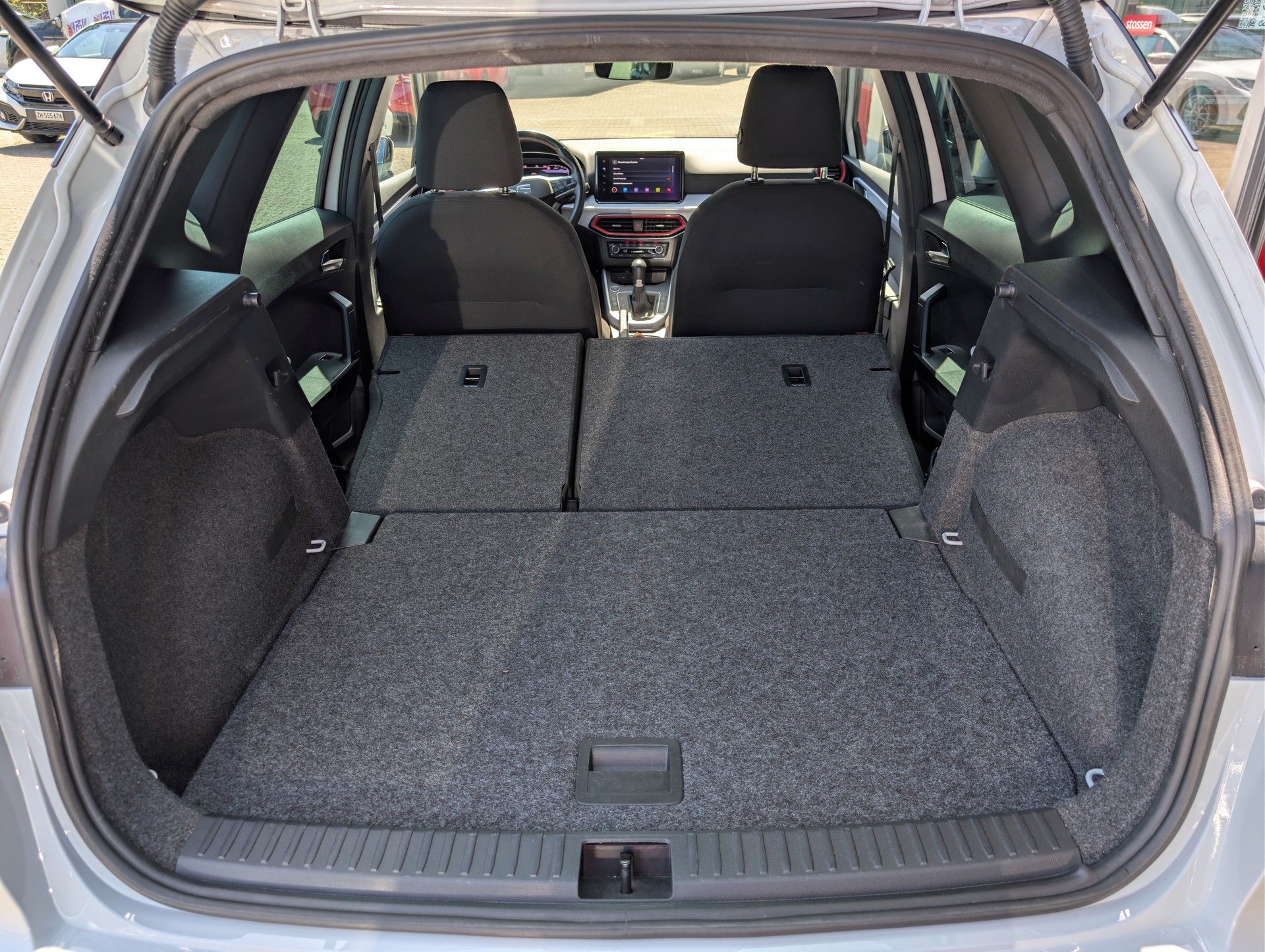 SEAT Arona 1.5 Eco TSI FR DSG-image-8