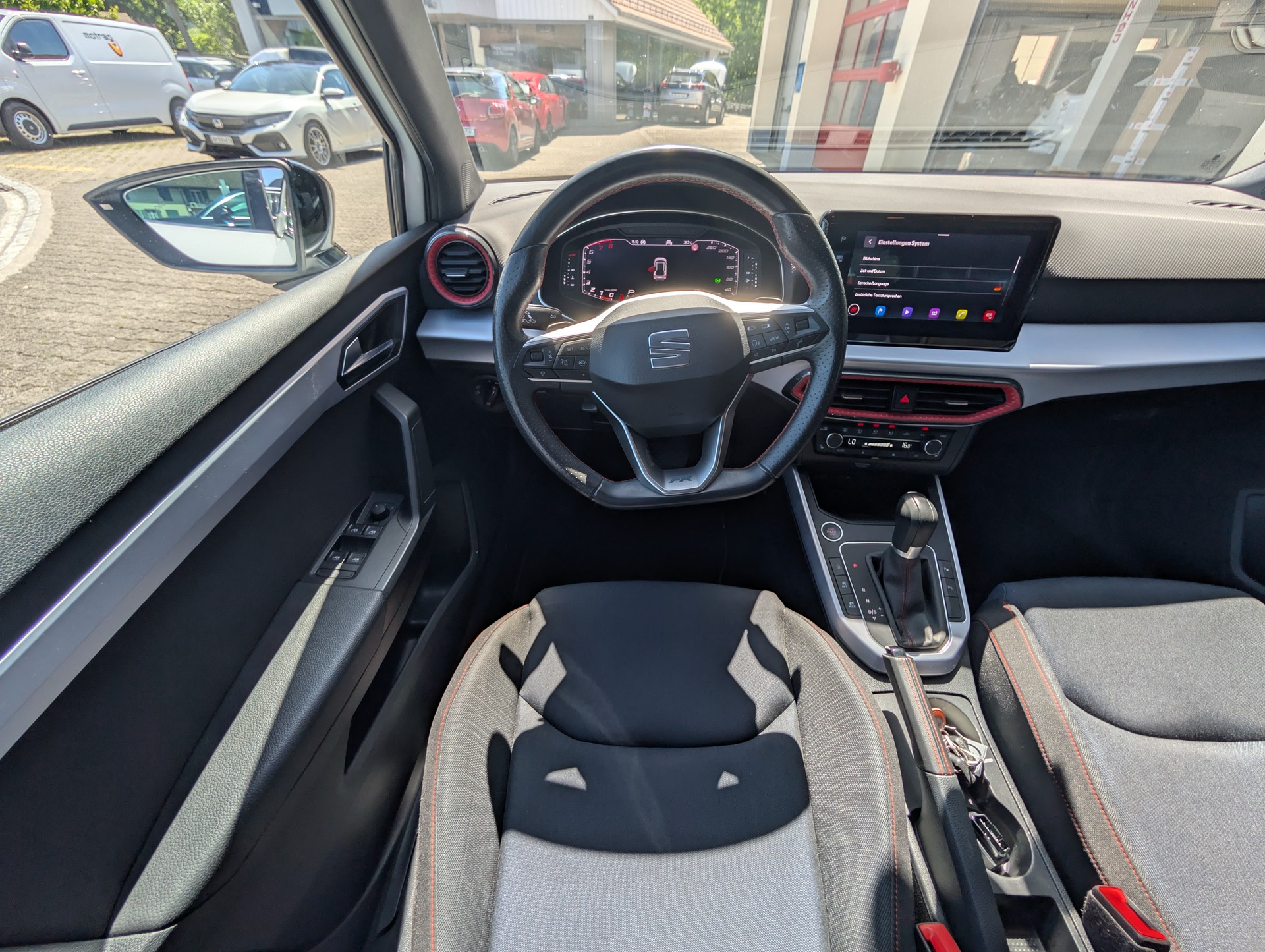 SEAT Arona 1.5 Eco TSI FR DSG-image-11