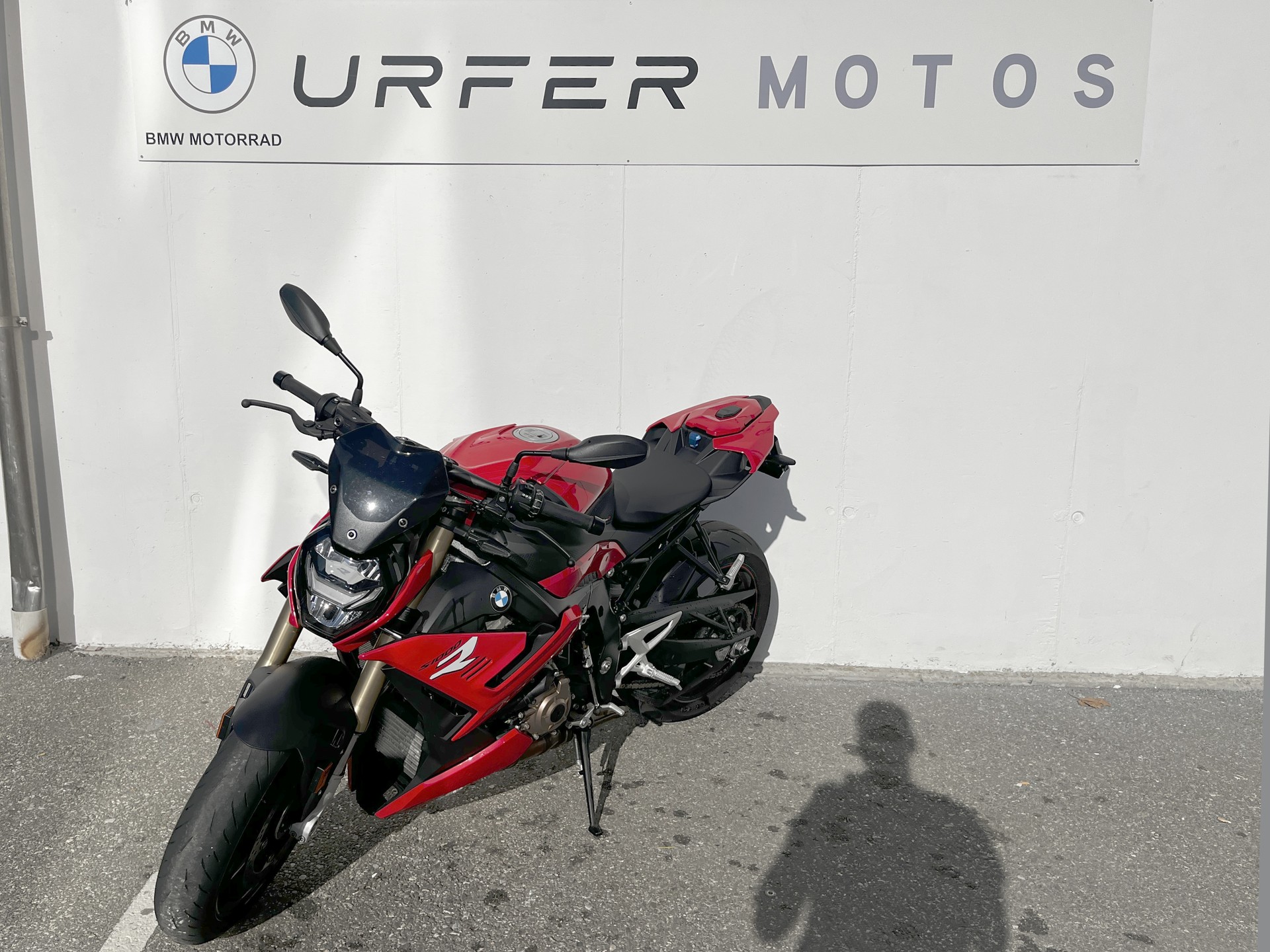 BMW S 1000 R-showroom-element-3