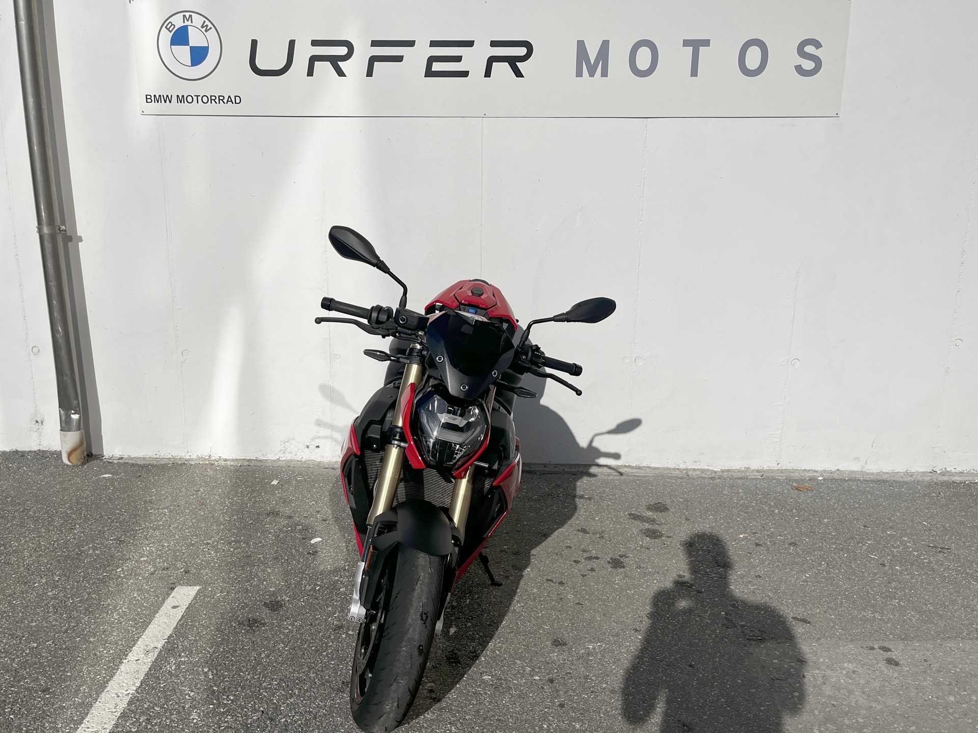 BMW S 1000 R-showroom-element-2
