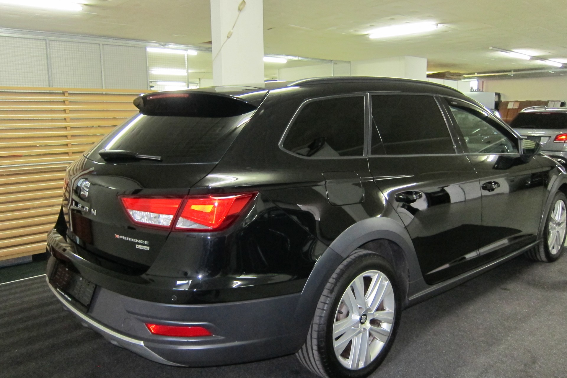 SEAT Leon ST 2.0 TDI CR X-Perience 4Drive DSG-image-4