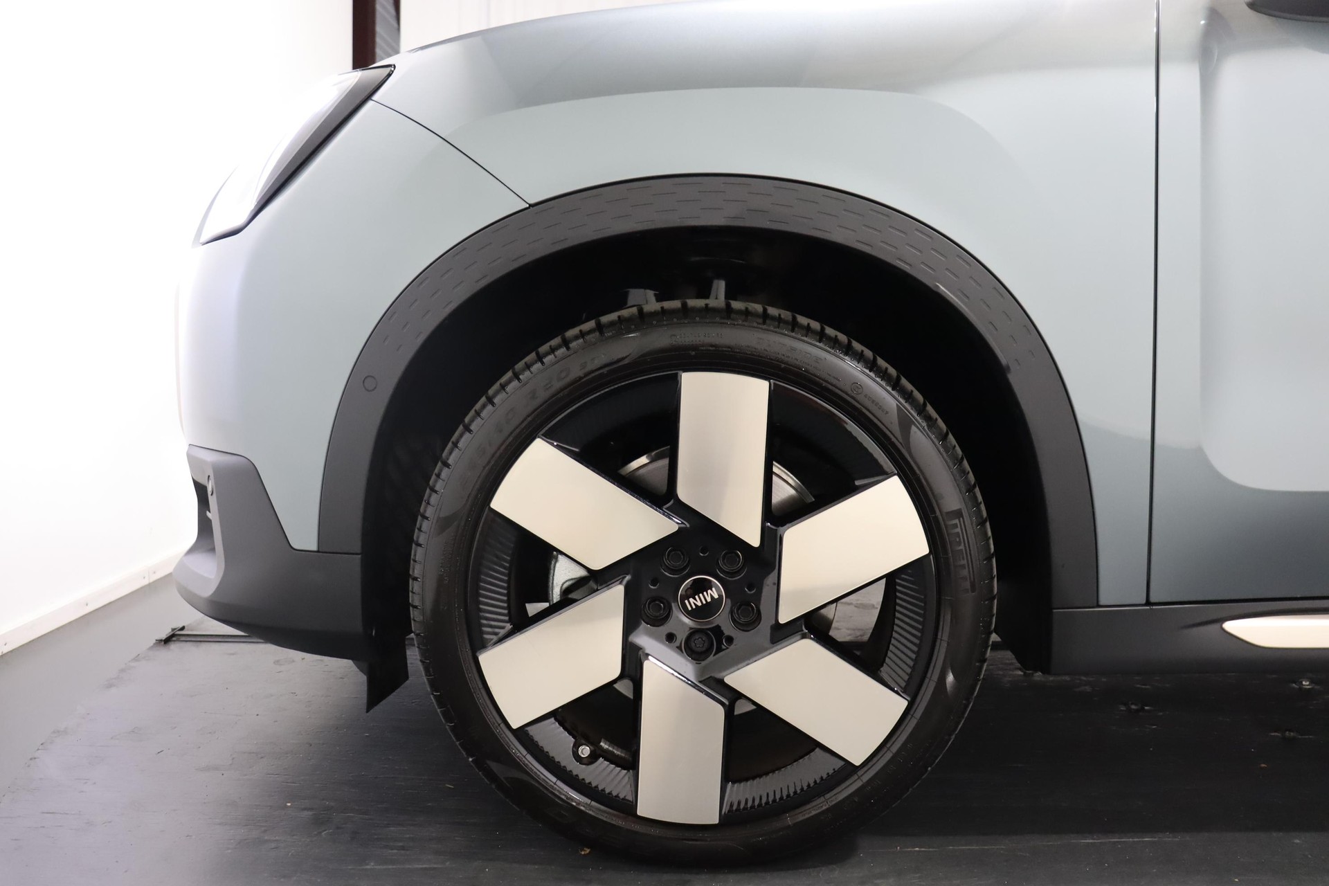MINI Countryman U25 2.0i S ALL4-image-5