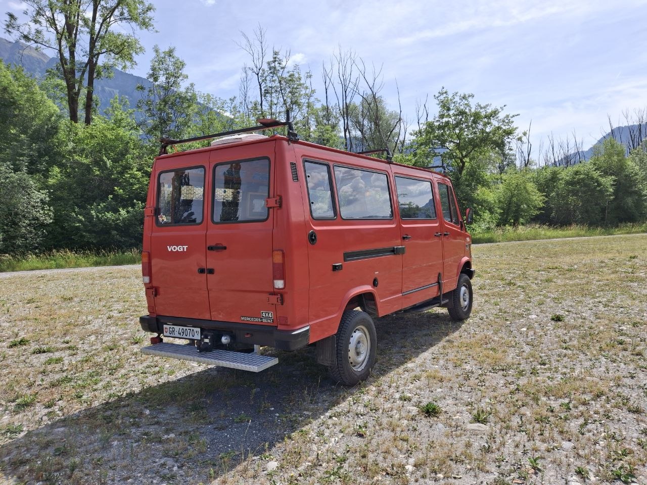 MERCEDES-BENZ 310 4x4-image-2