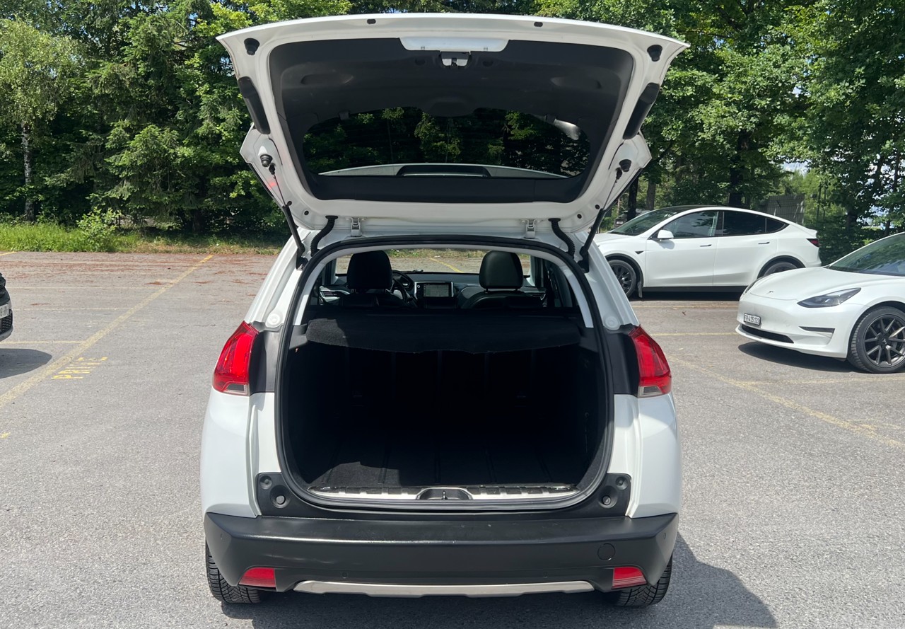 PEUGEOT 2008 1.6 VTI Allure-image-15