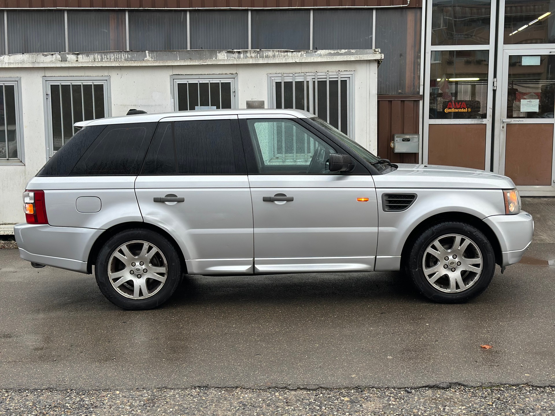 LAND ROVER Range Rover Sport 2.7 Td6 HSE Automatic-image-1
