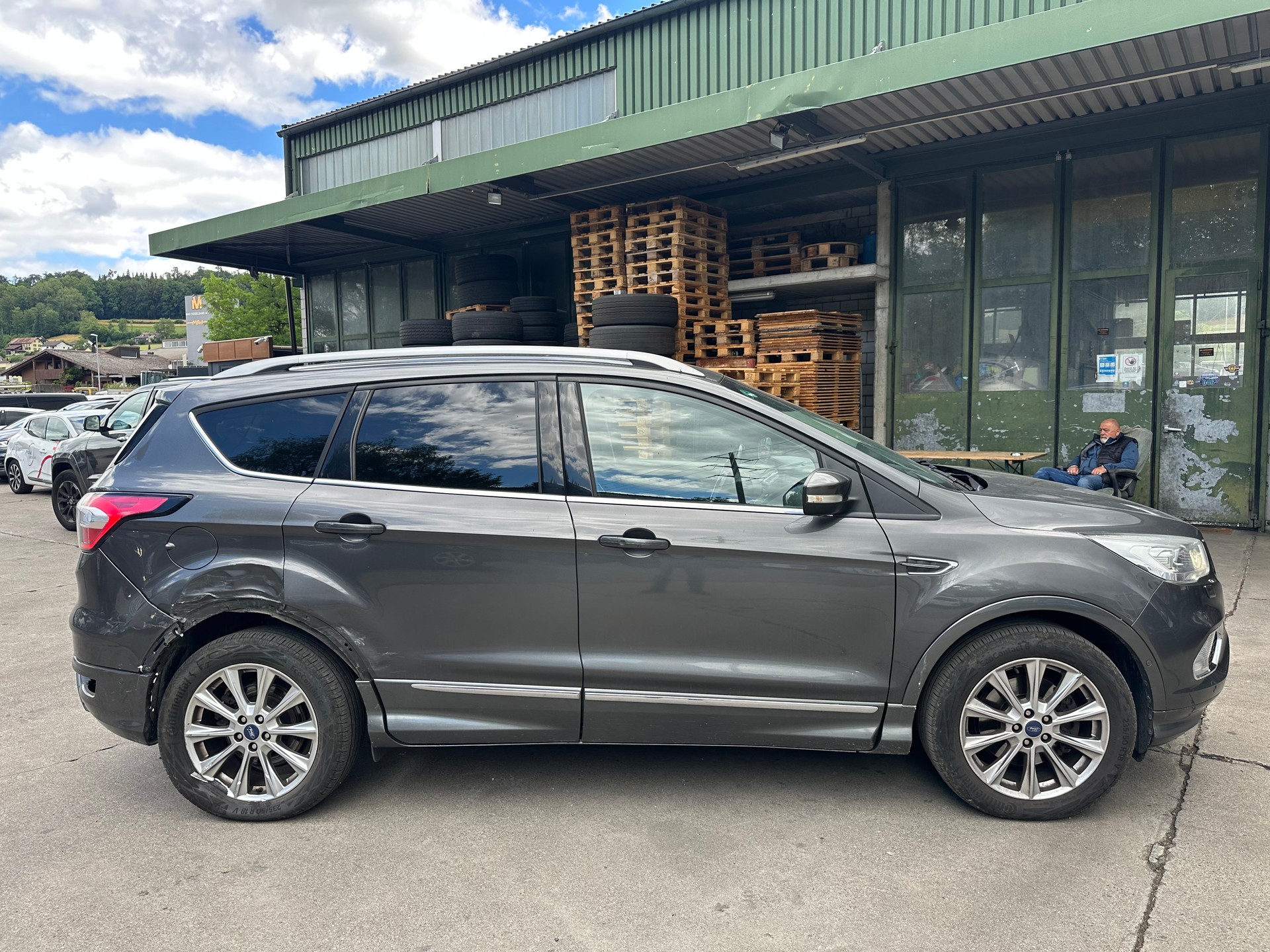FORD Kuga 2.0 TDCi Vignale 4WD PowerShift-image-6