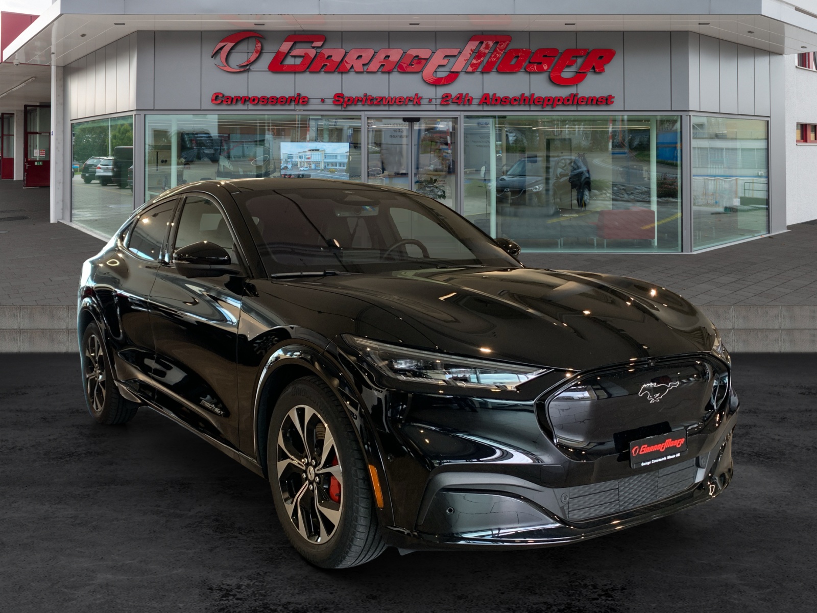 FORD Mustang Mach-E Premium (SUV / Geländewagen)