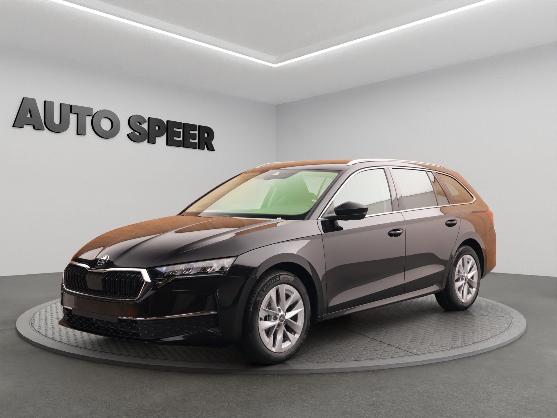 SKODA Octavia Combi 1.5 TSI mHEV DSG Selection-image-0