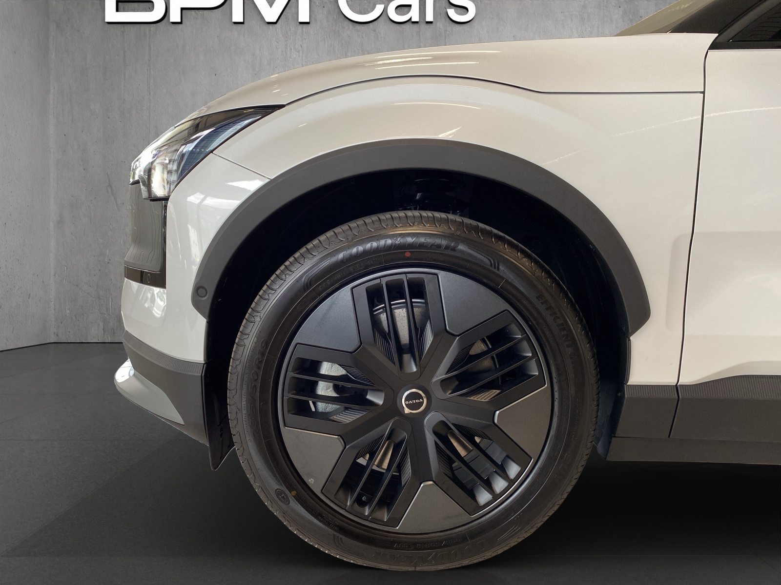 VOLVO EX30 Cross Country E60 69kWh Twin Performance AWD-image-6