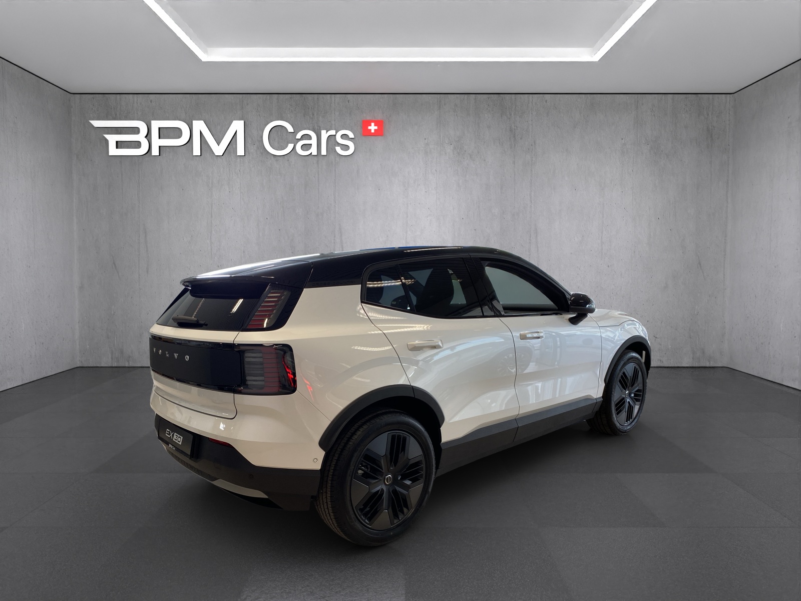 VOLVO EX30 Cross Country E60 69kWh Twin Performance AWD-showroom-element-1