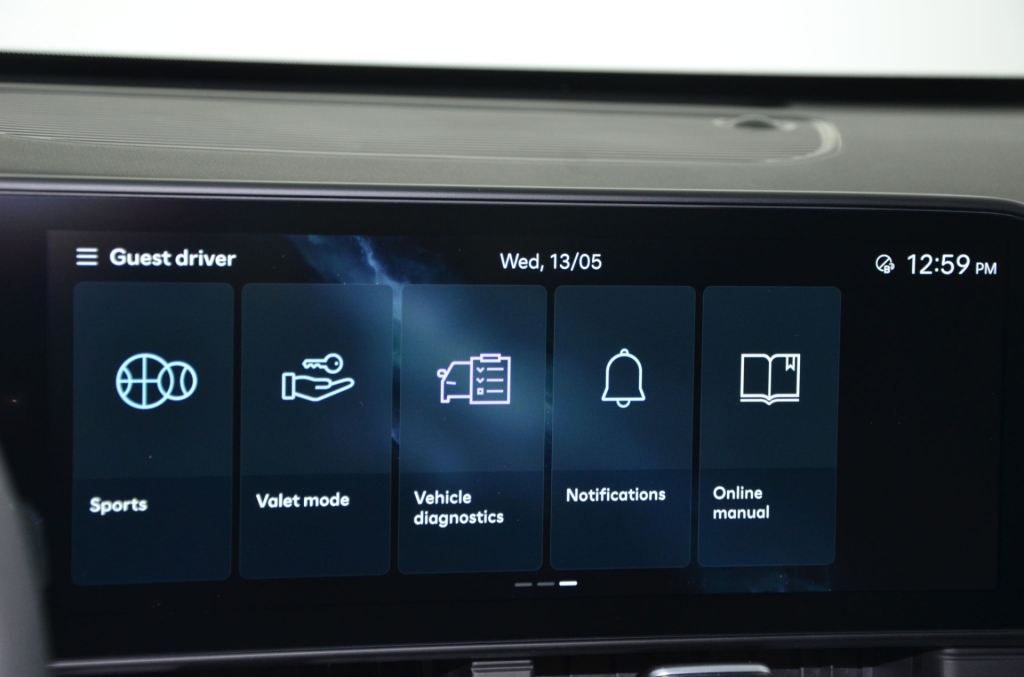 HYUNDAI Kona EV 65.4 kWh Premium *360°*-image-16