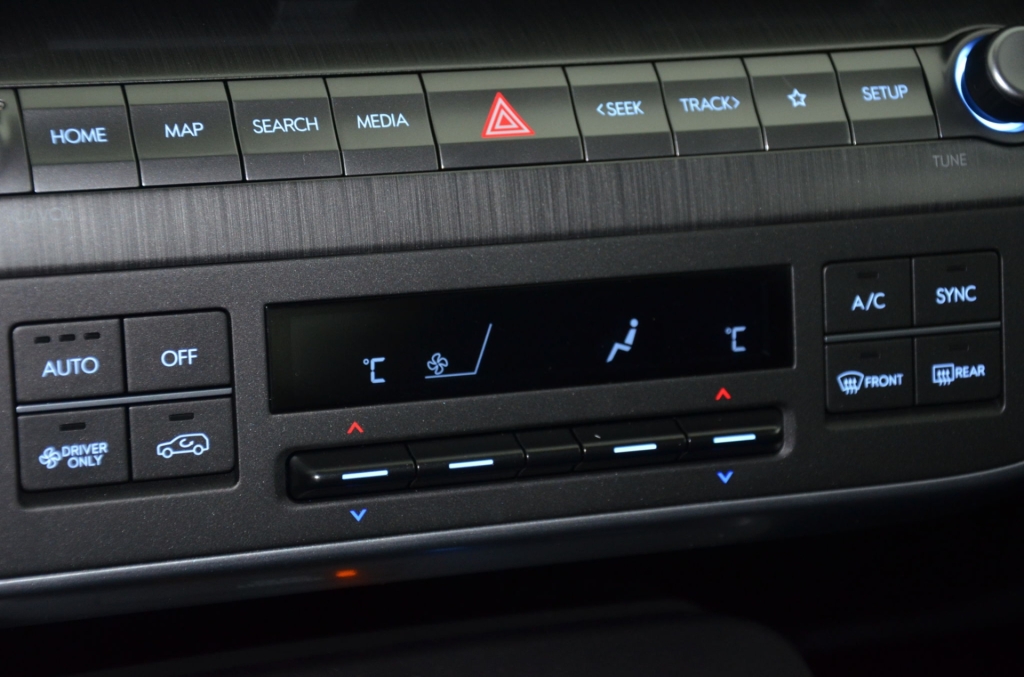 HYUNDAI Kona EV 65.4 kWh Premium *360°*-image-19