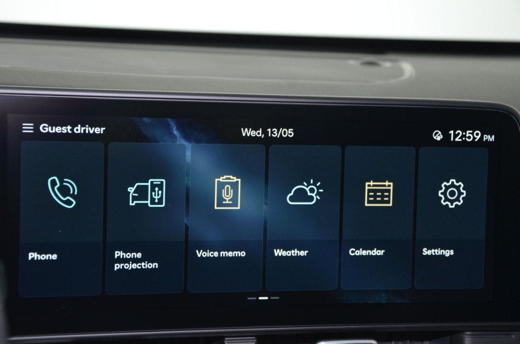 HYUNDAI Kona EV 65.4 kWh Premium *360°*-image-15