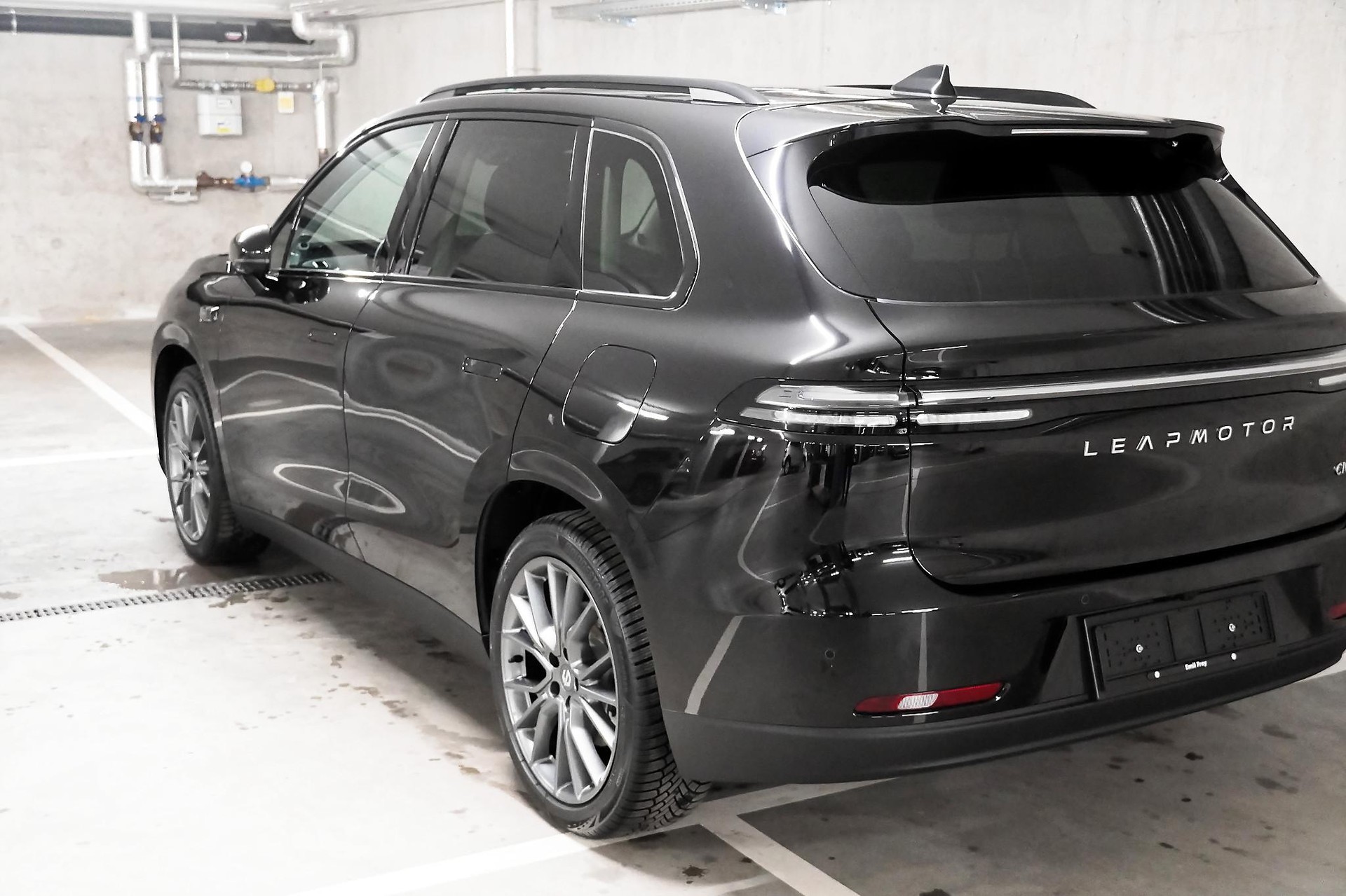 LEAPMOTOR C10 Design AWD-image-13