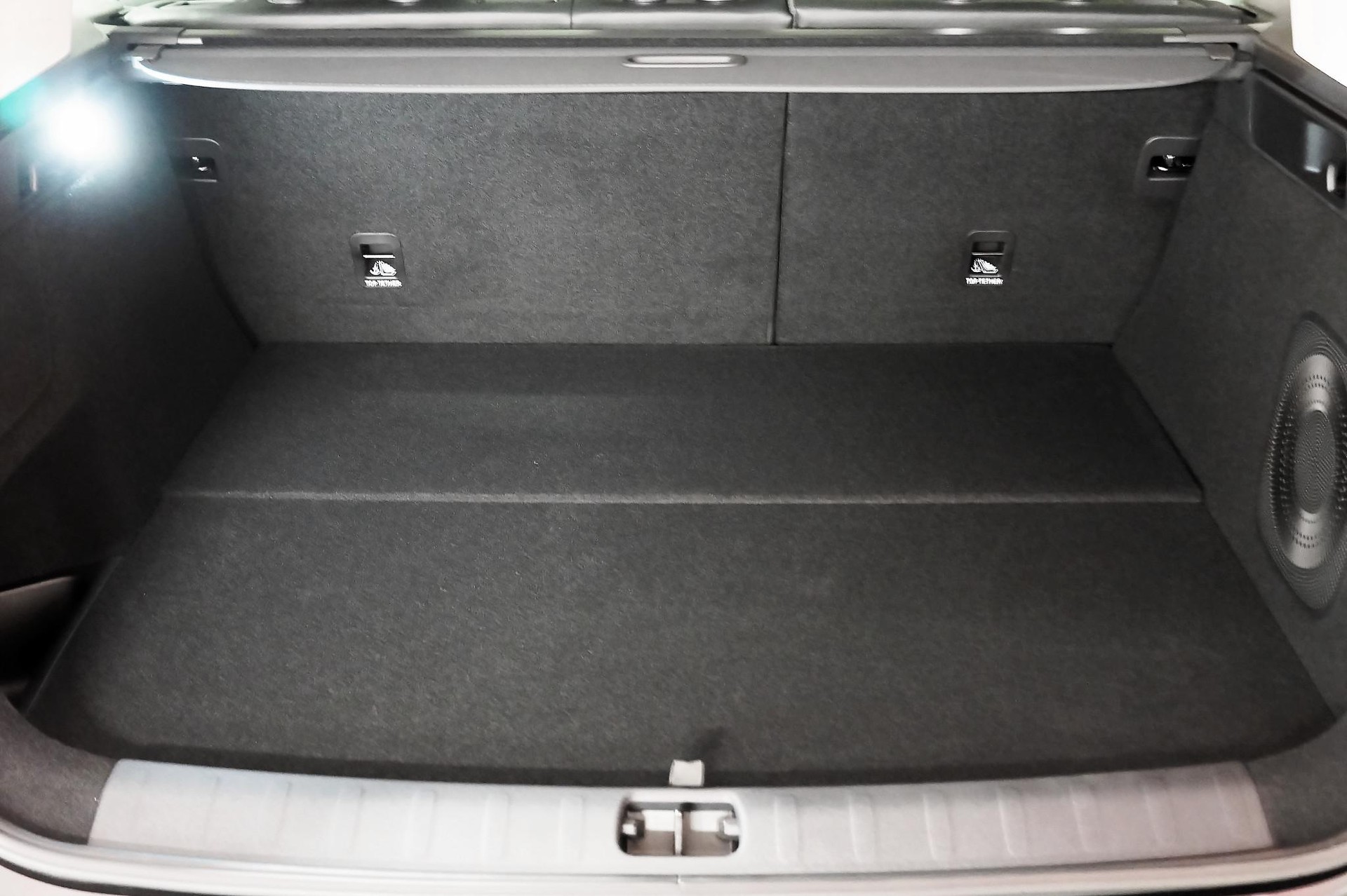 LEAPMOTOR C10 Design AWD-image-15