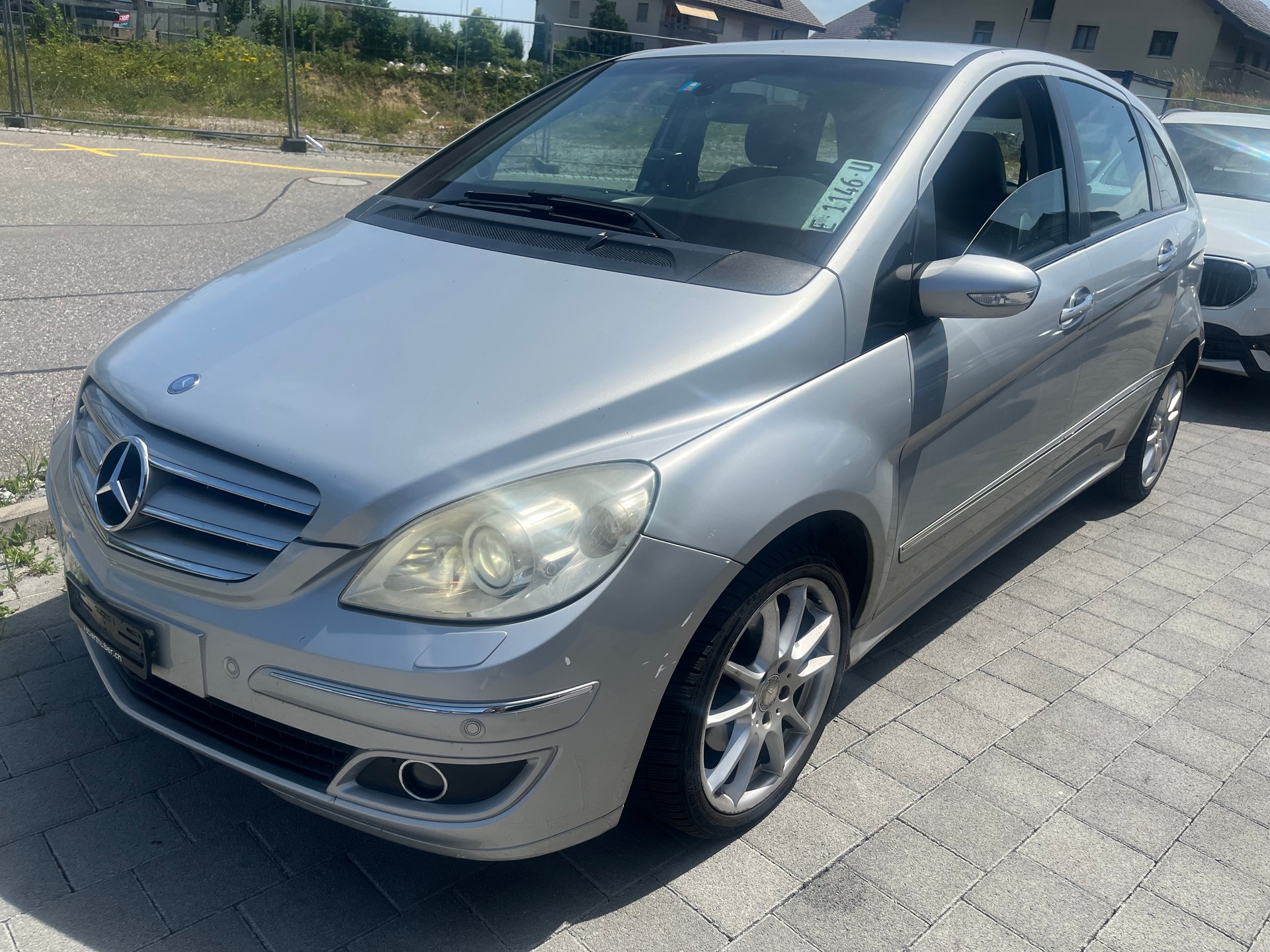 MERCEDES-BENZ B 200 CDI-image-7