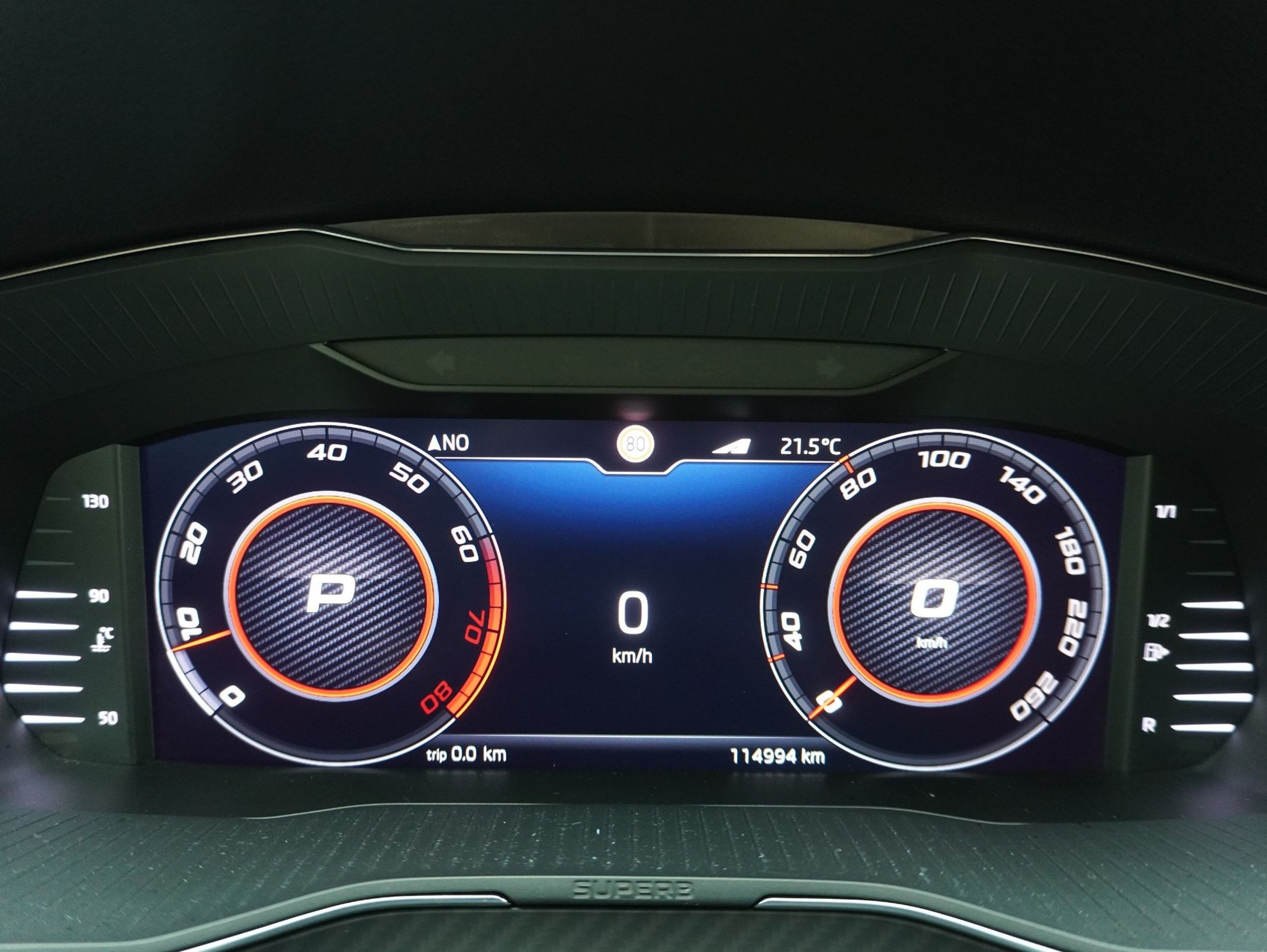 SKODA Superb Combi 2.0 TSI DSG Sport Line 4x4-image-18