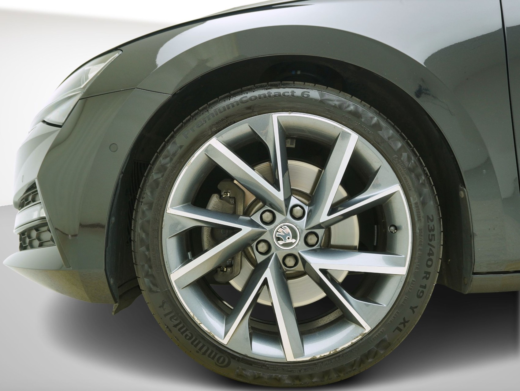 SKODA Superb Combi 2.0 TSI DSG Sport Line 4x4-image-6
