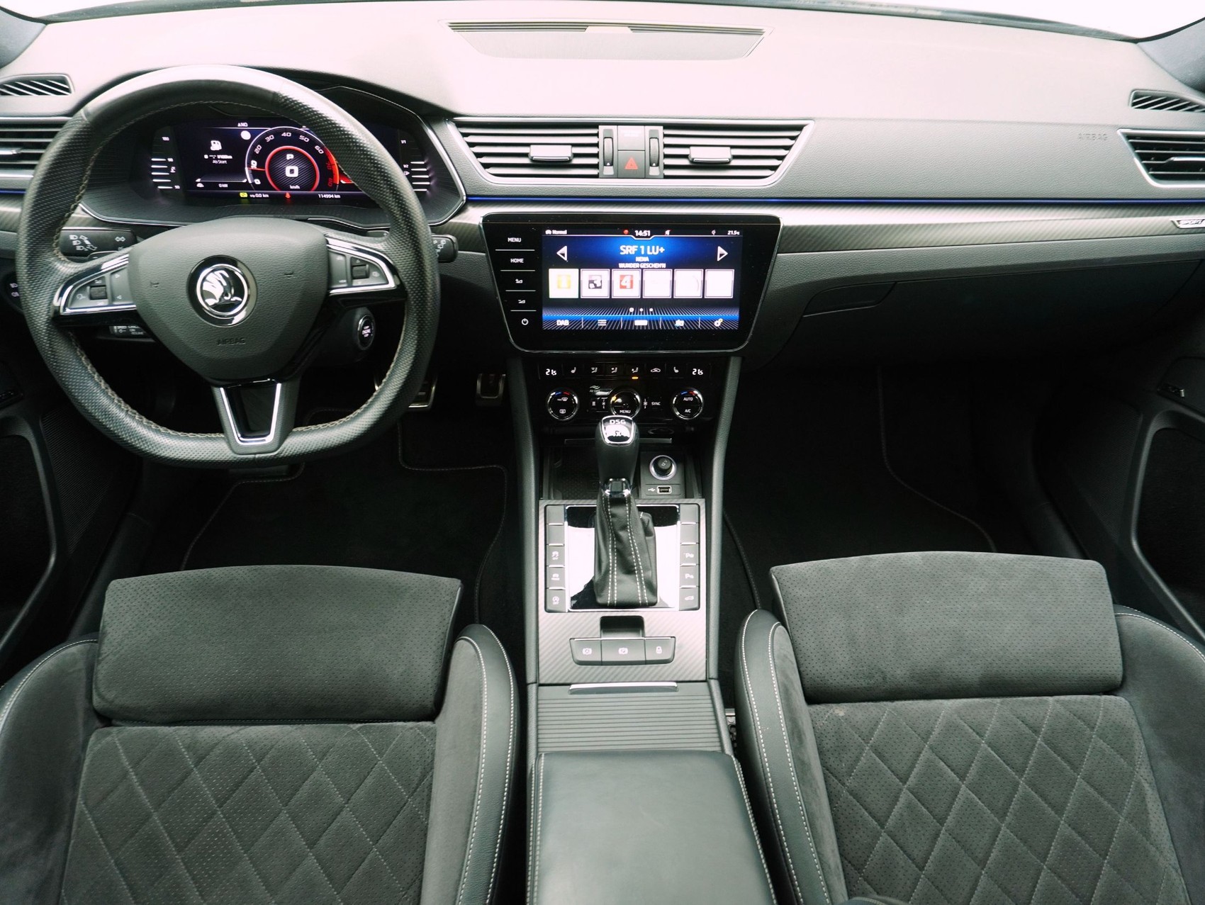 SKODA Superb Combi 2.0 TSI DSG Sport Line 4x4-image-14