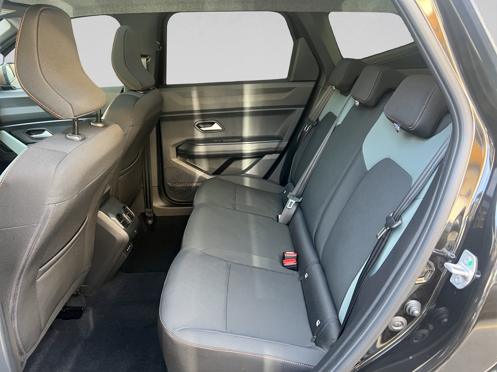 DACIA Bigster TCe 150 48V Extreme 4x4-image-8
