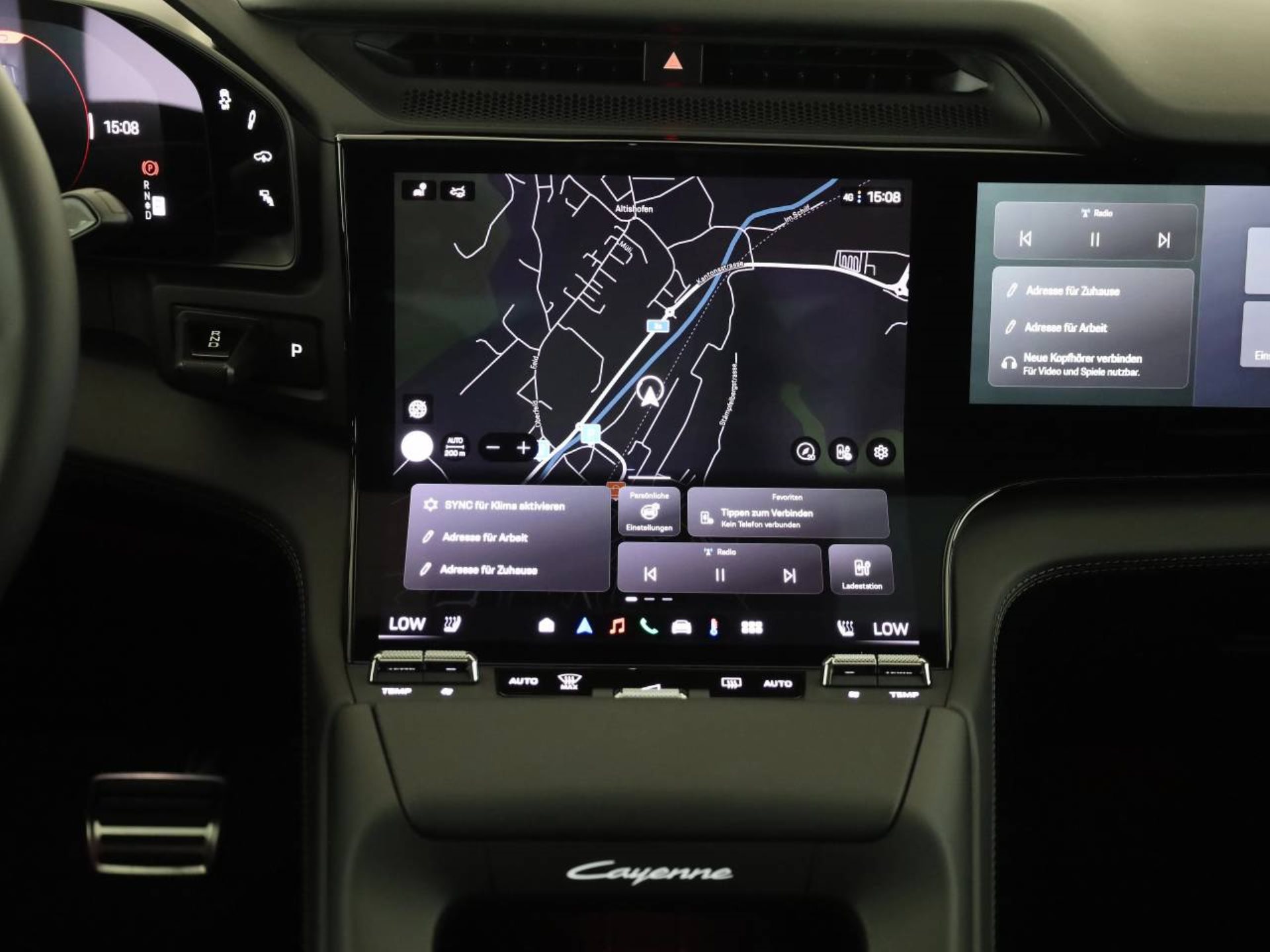 PORSCHE Cayenne S Coupé Electric-image-16