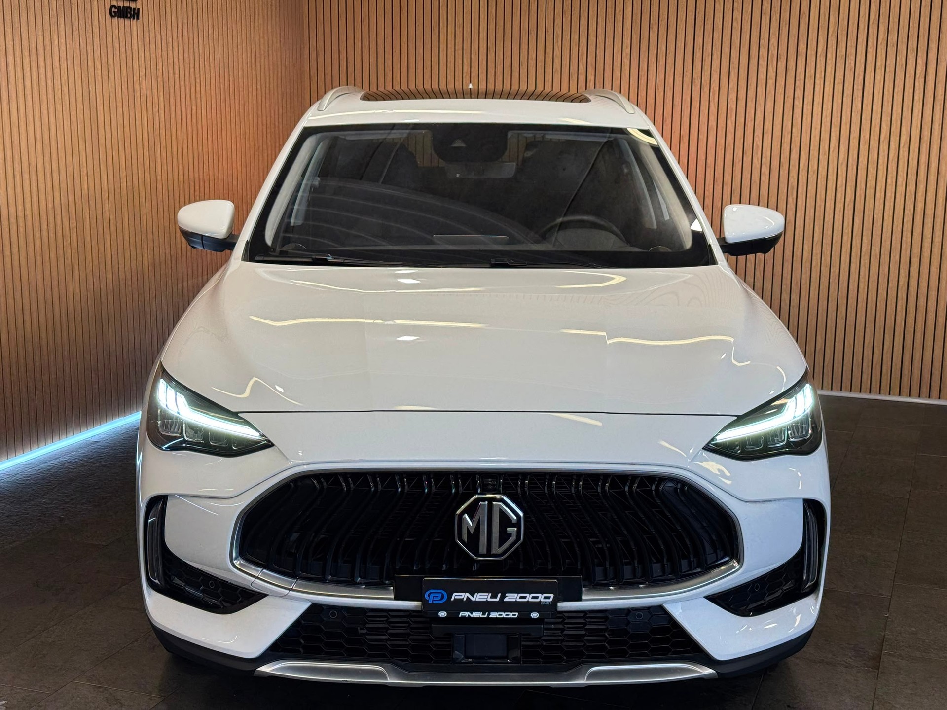 MG HS DCT Luxury-image-1