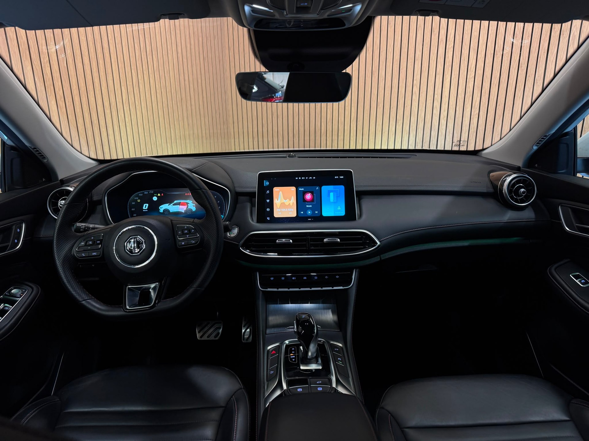 MG HS DCT Luxury-image-9