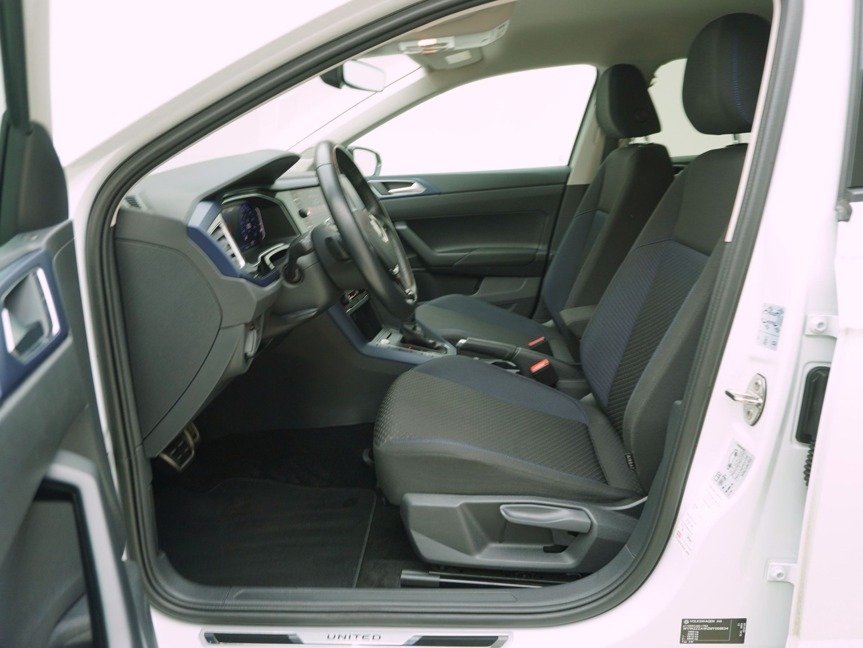 VW Polo 1.0 TSI DSG United-image-9