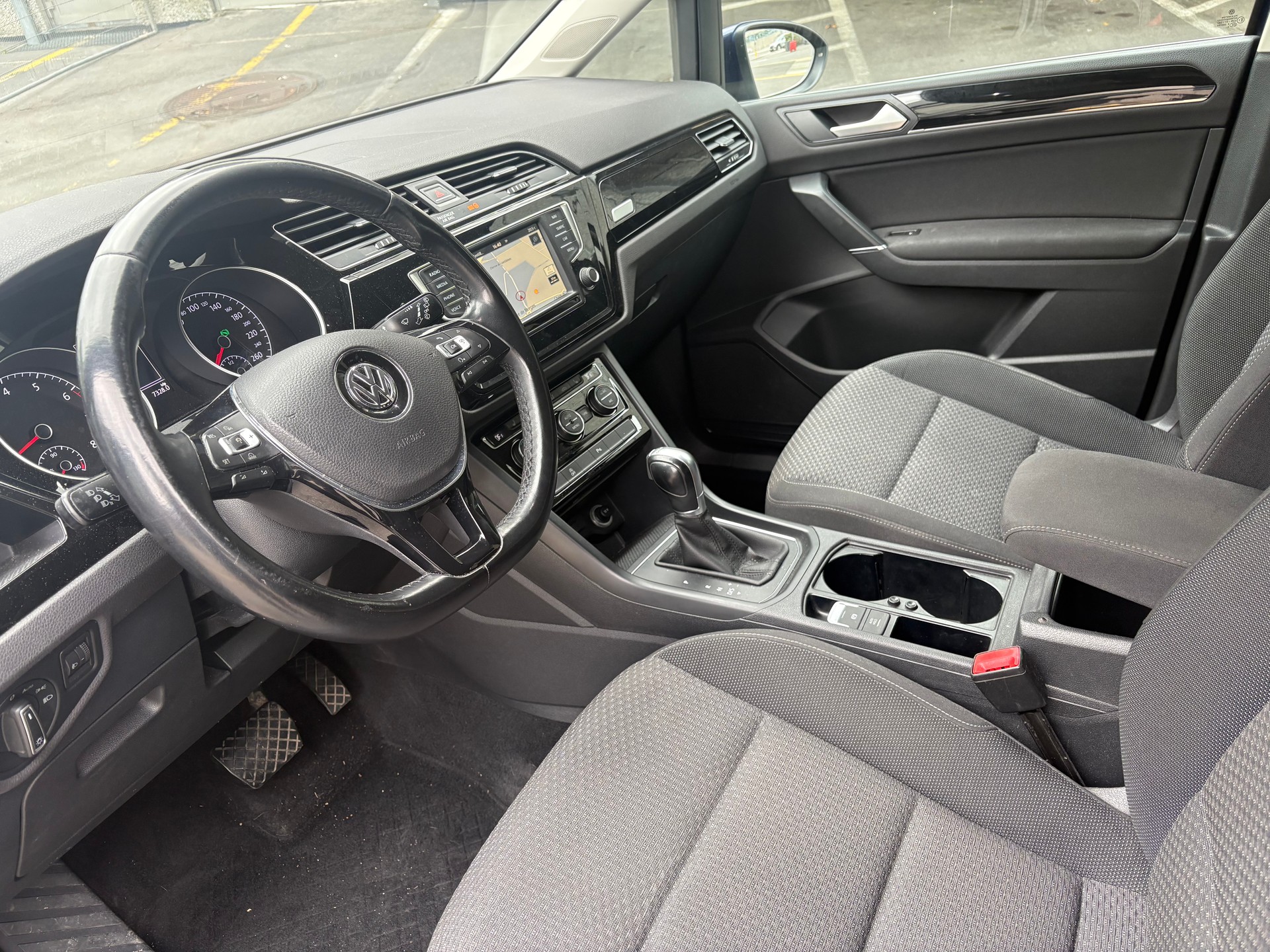 VW Touran 1.4 TSI BlueMotion Technology Comfortline DSG-image-8