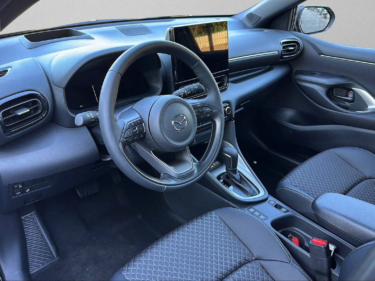 MAZDA 2 1.5 Hybrid Homura Plus-image-4