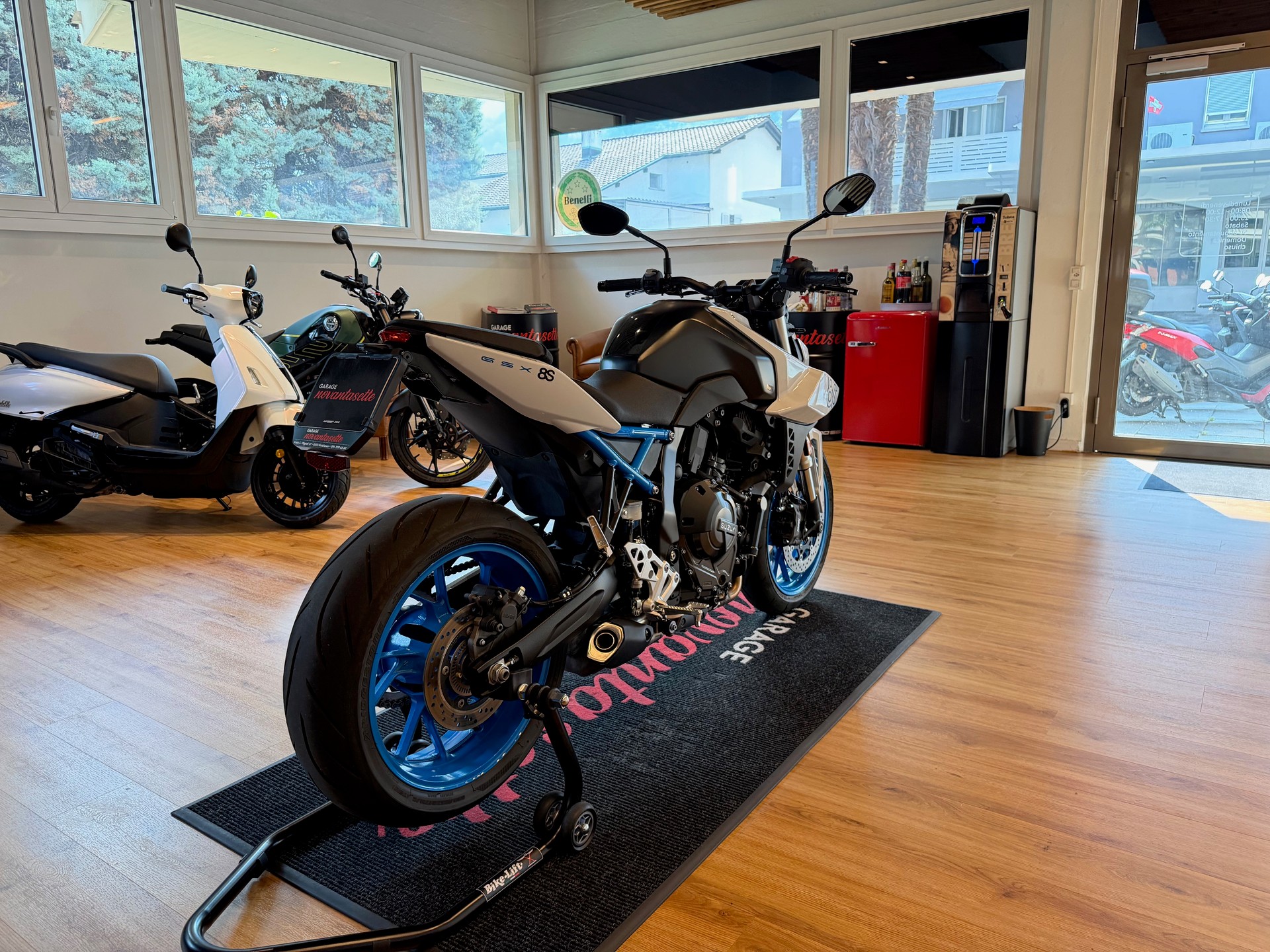 SUZUKI GSX 8 S EVO-image-3