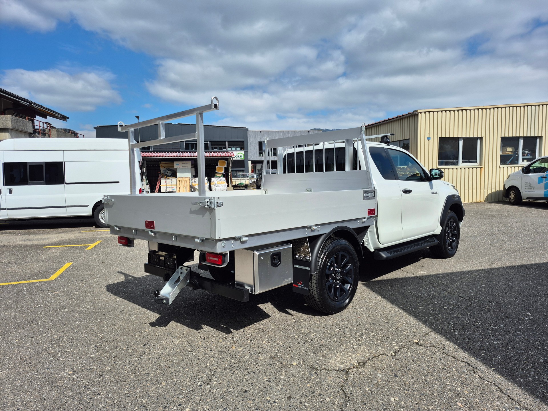 TOYOTA Hilux 2.8D-4D Invincible Extra Cab 4x4 A-image-5