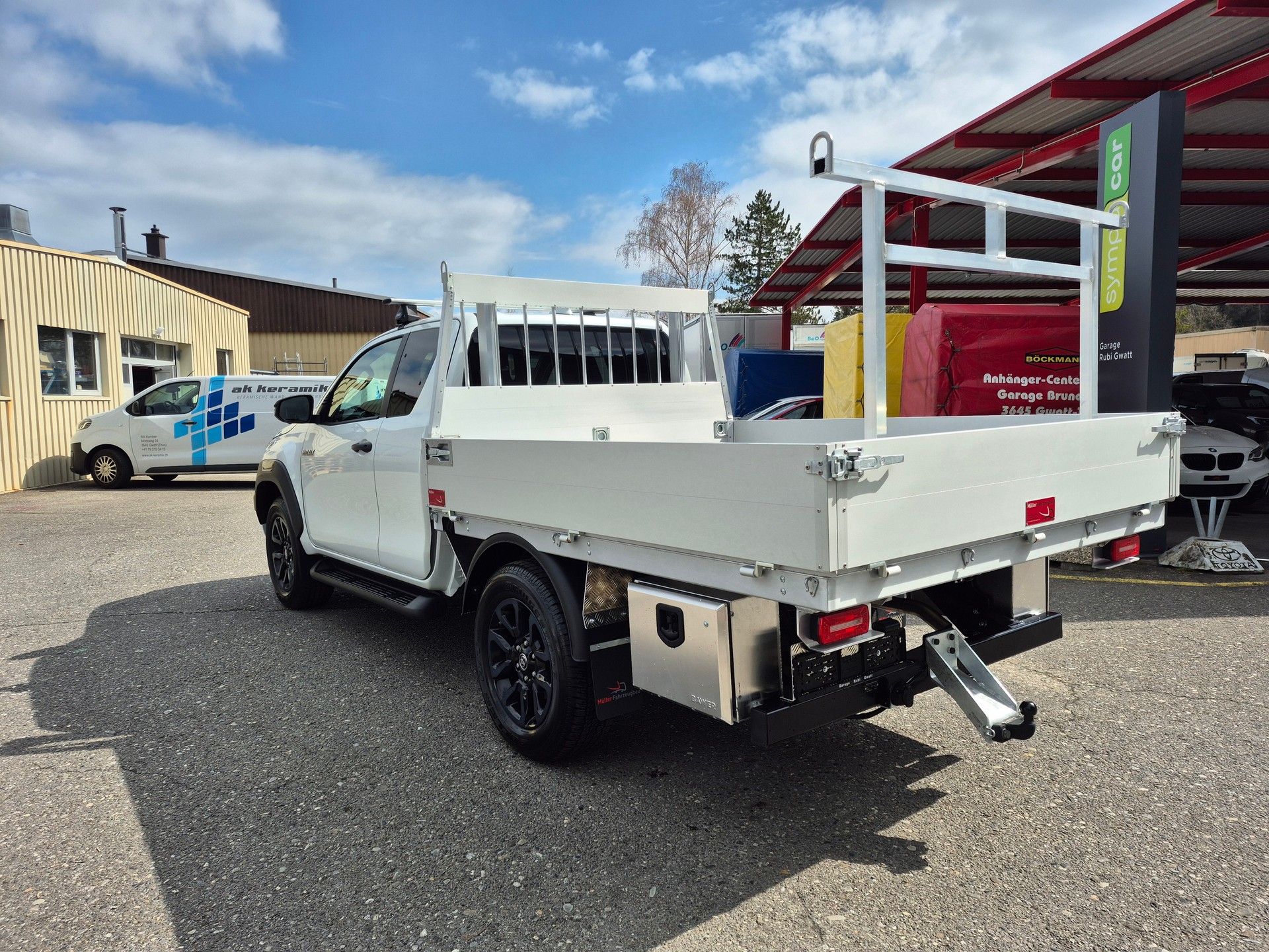 TOYOTA Hilux 2.8D-4D Invincible Extra Cab 4x4 A-image-7