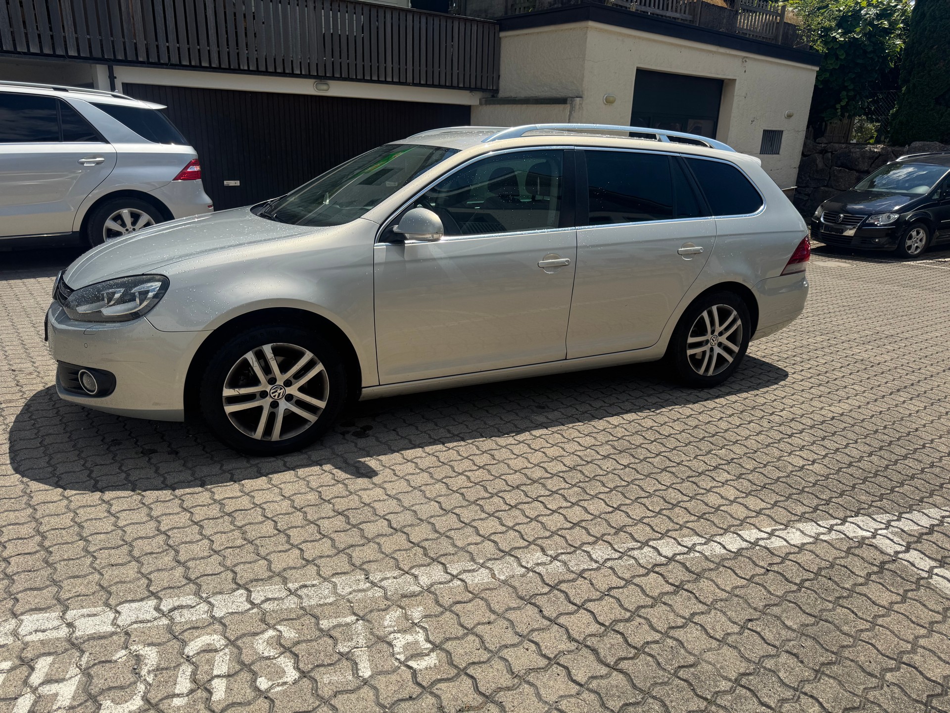 VW Golf Variant 1.4 TSI Comfortline DSG-image-2