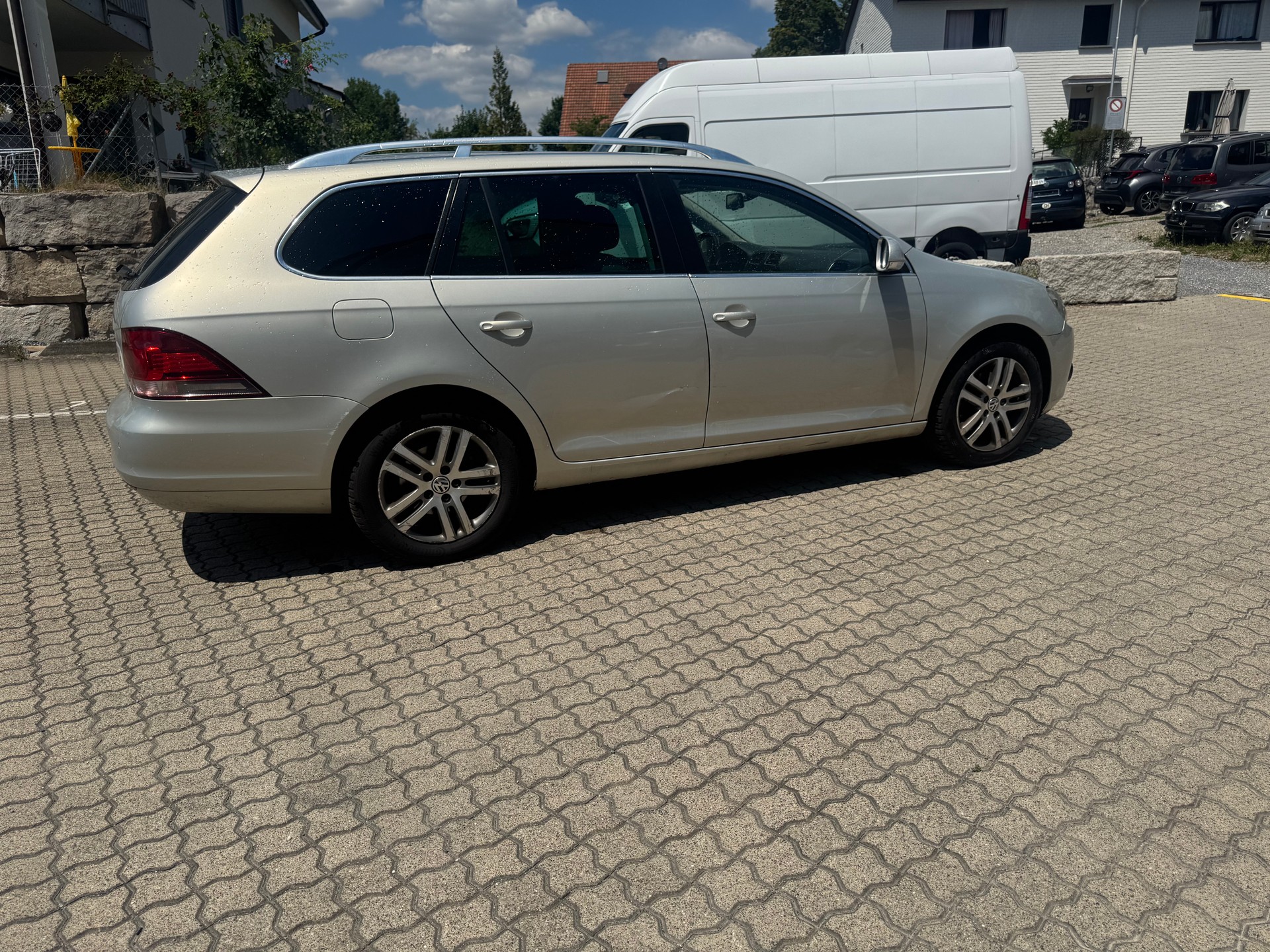 VW Golf Variant 1.4 TSI Comfortline DSG-image-5