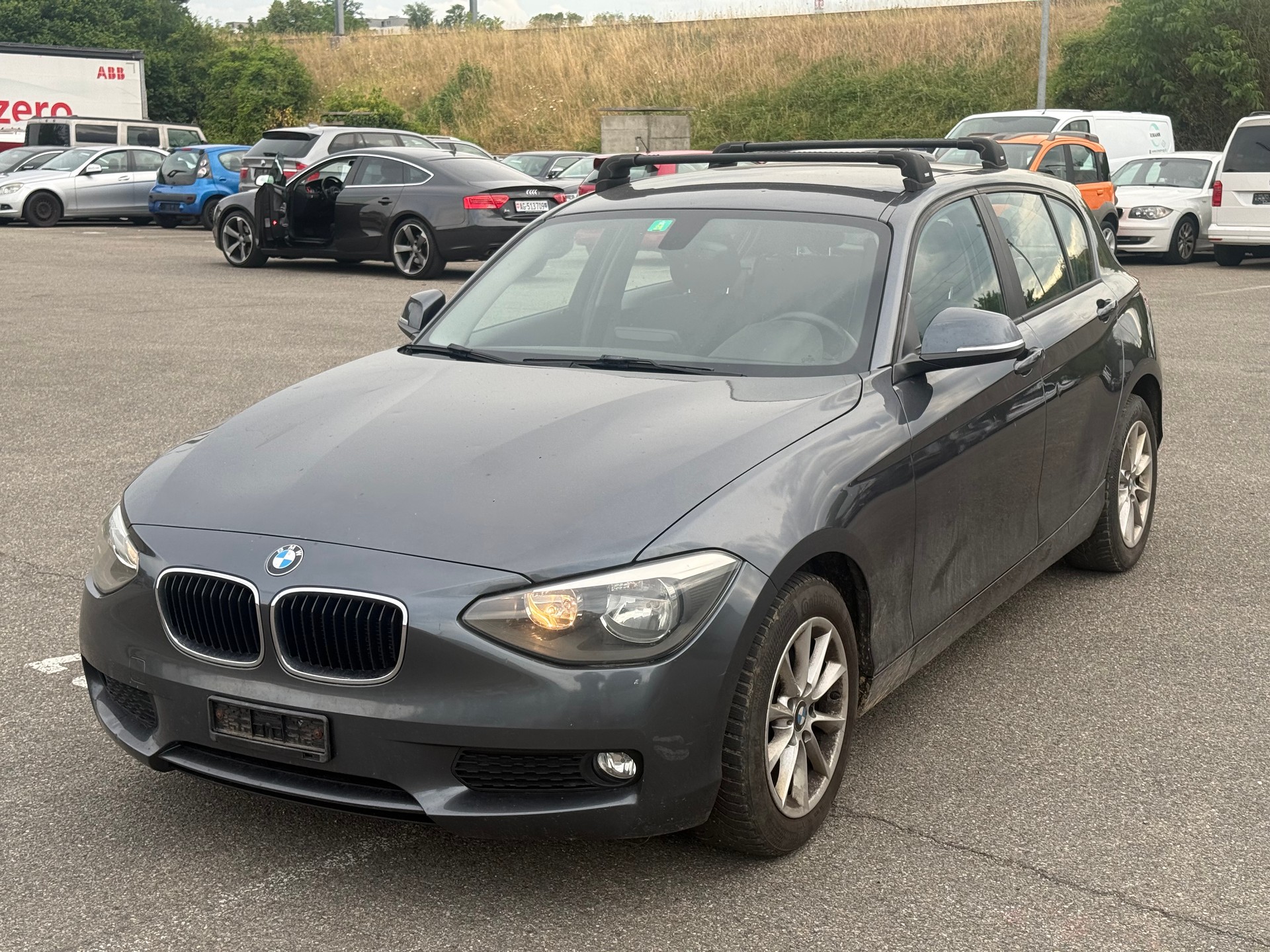 BMW 116i Urban Line-image-1