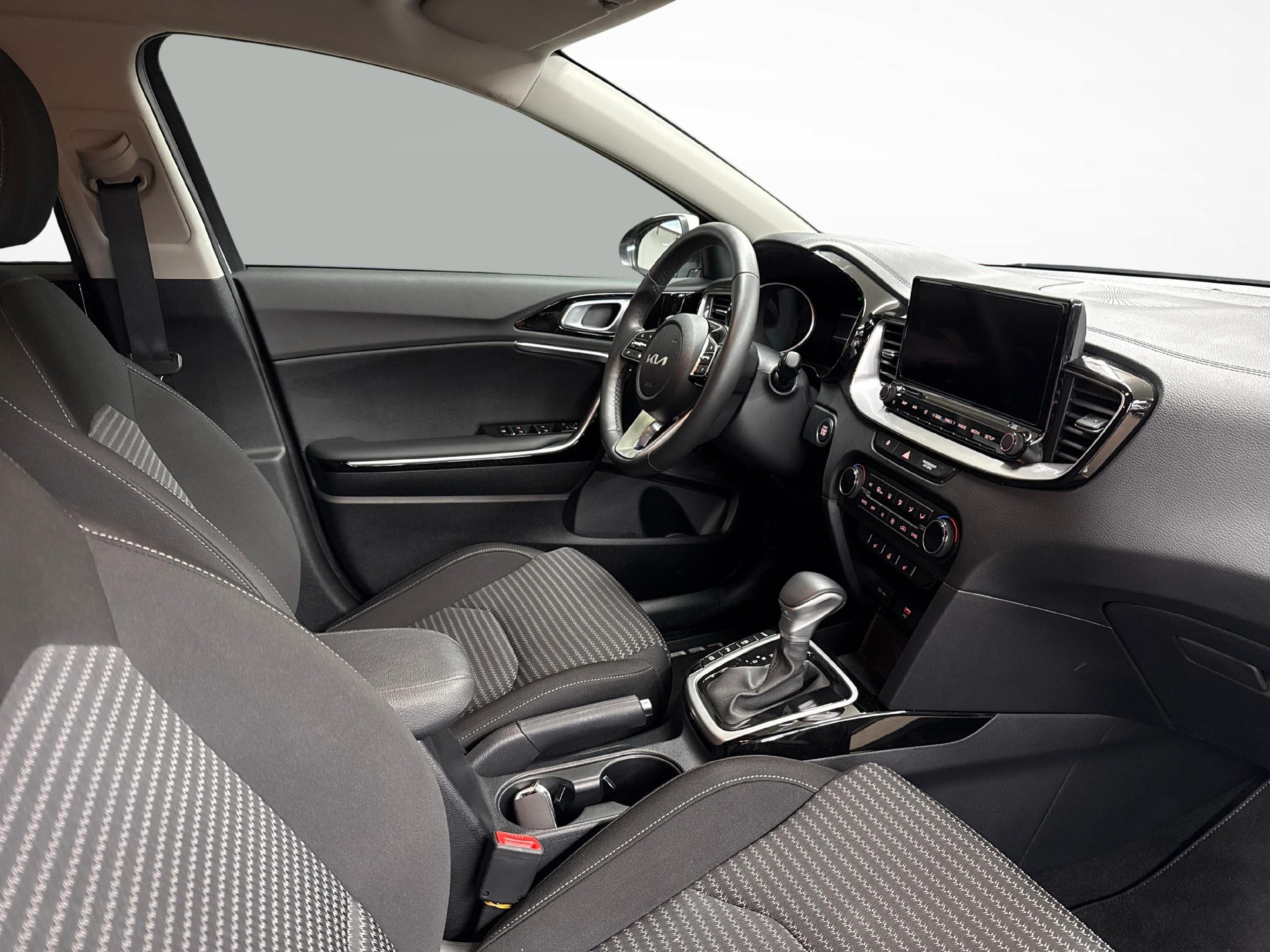 KIA Ceed SW 1.5 T-GDi Power-image-9