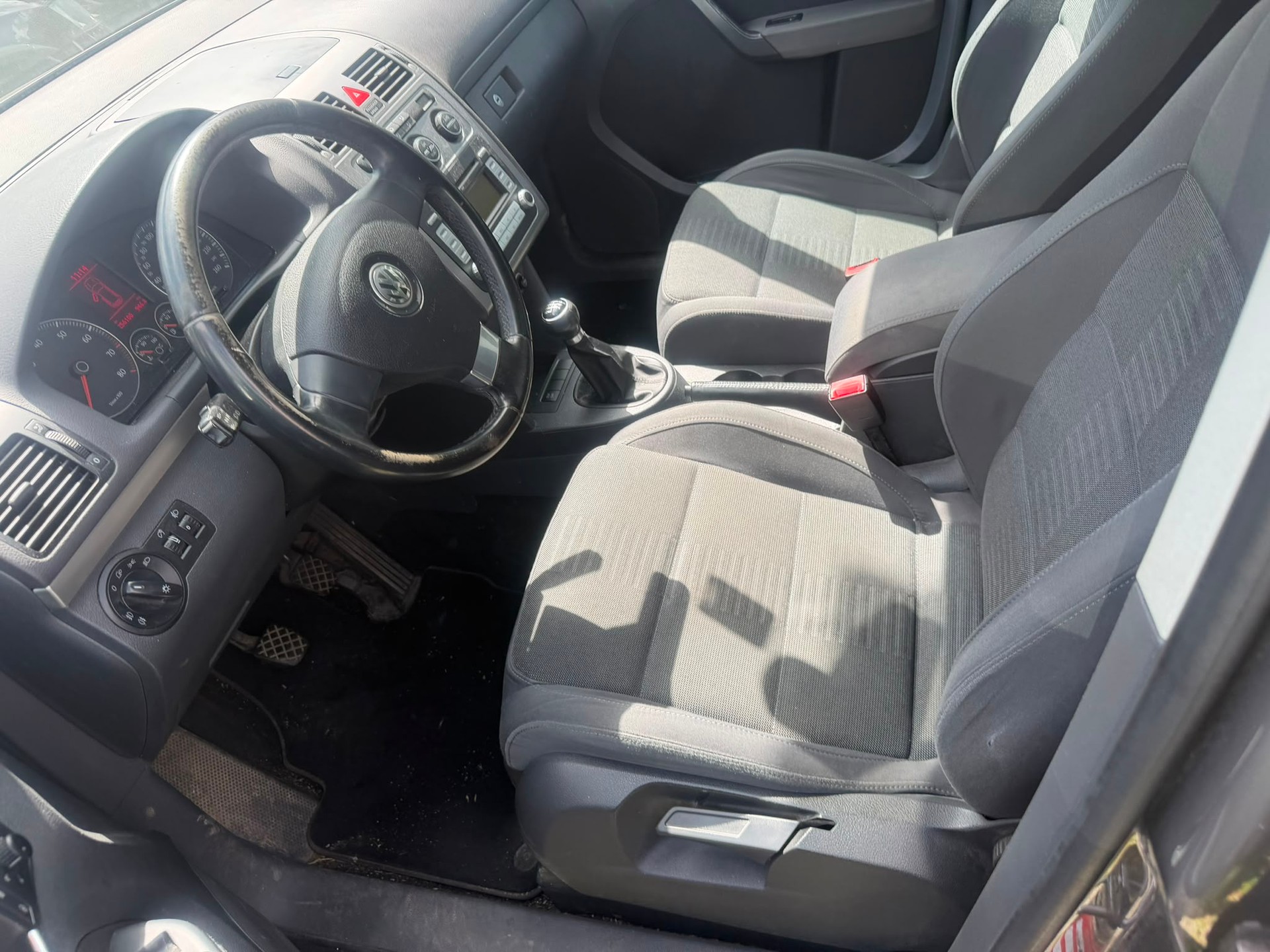 VW Touran 1.4 TSI Highline-image-6