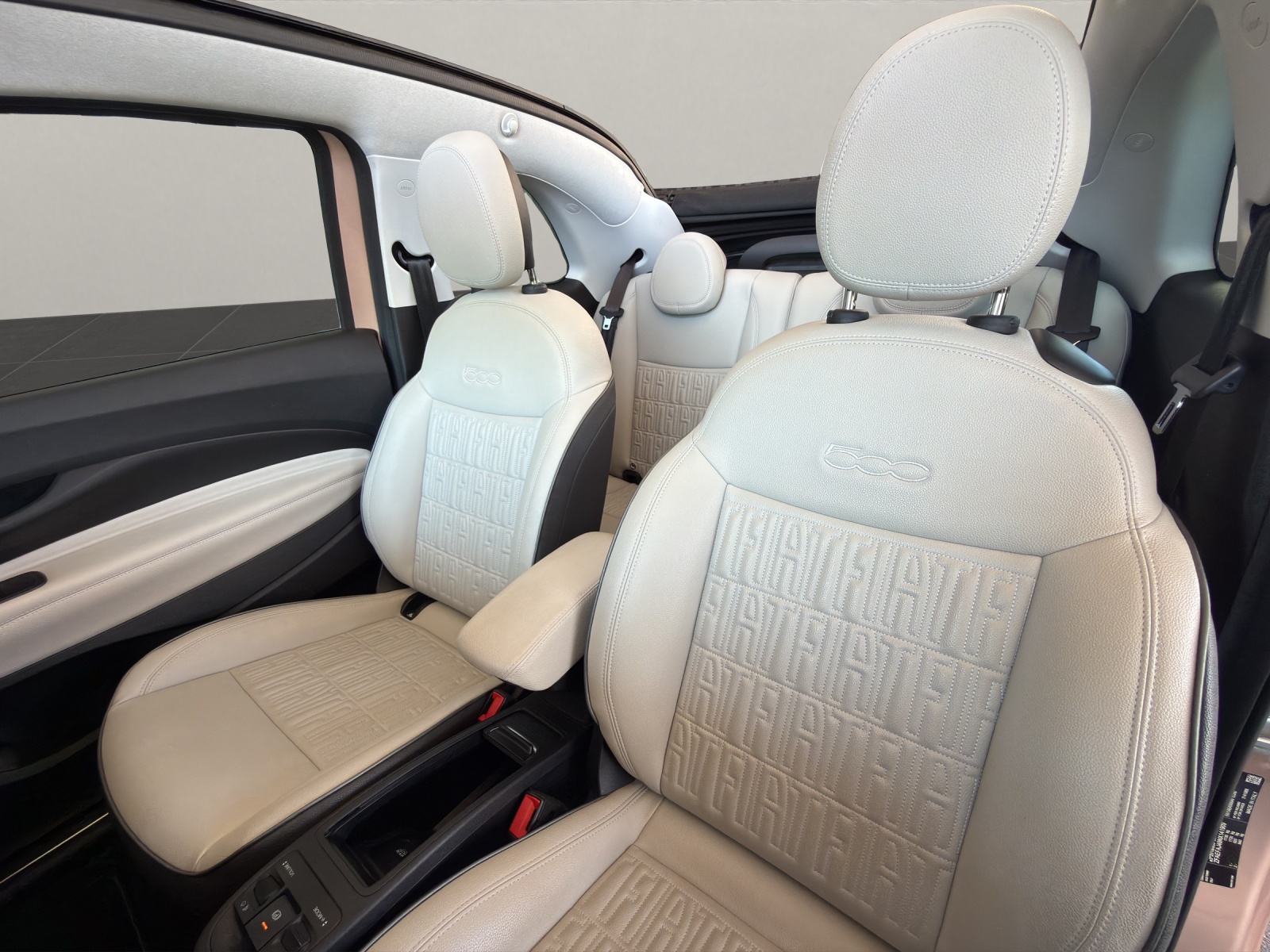 FIAT 500 Cabrio La Prima by Bocelli-image-13