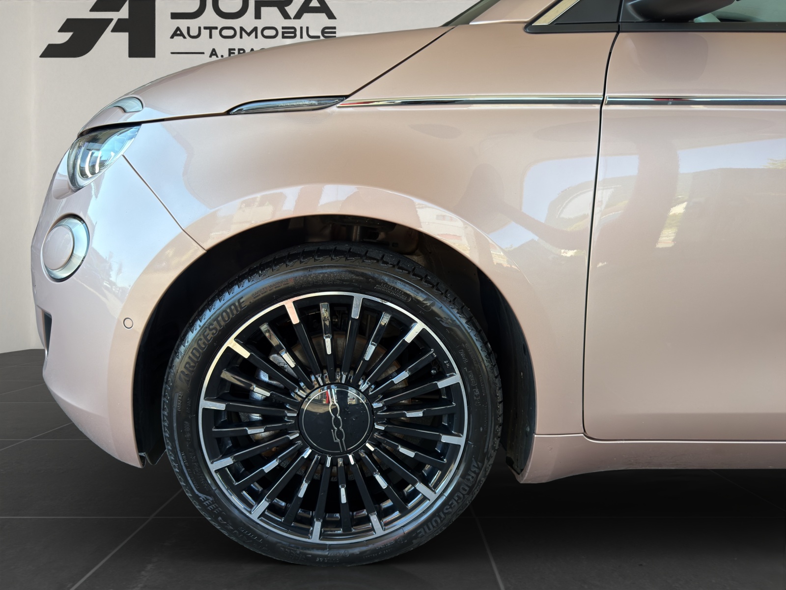 FIAT 500 Cabrio La Prima by Bocelli-image-6