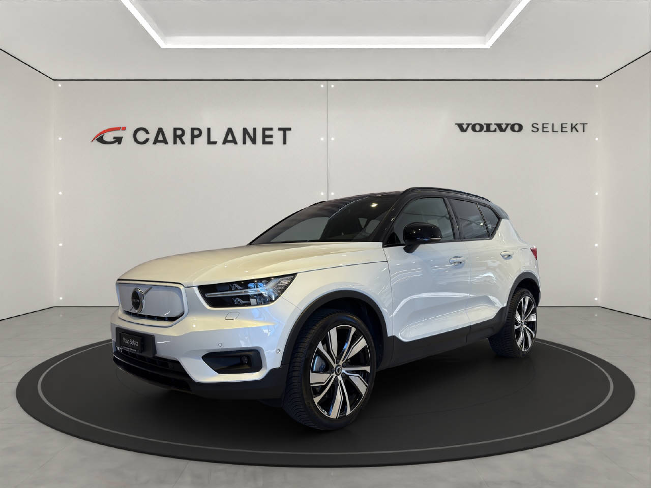 VOLVO XC40 P6 Ultimate-image-0