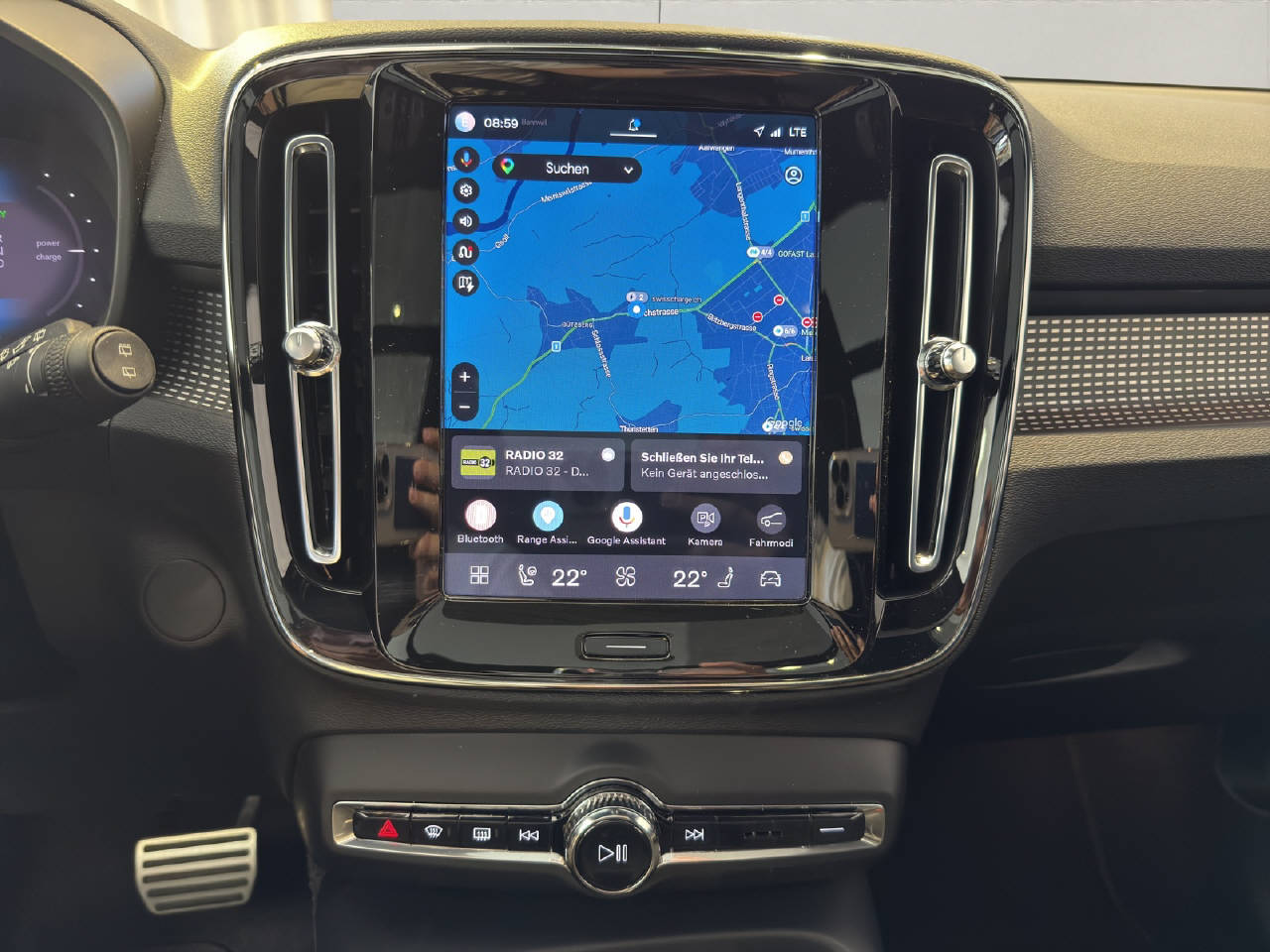 VOLVO XC40 P6 Ultimate-image-7