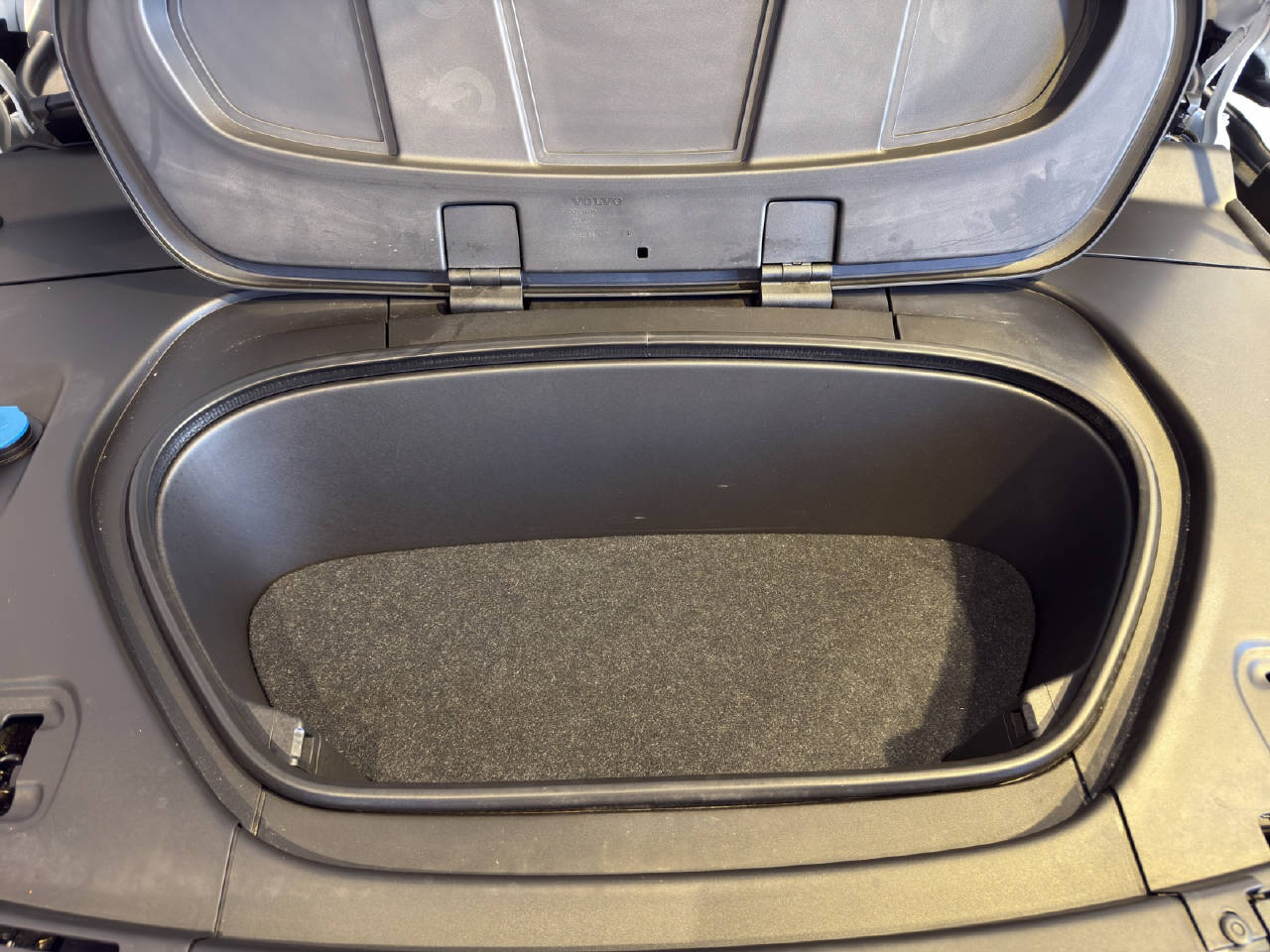 VOLVO XC40 P6 Ultimate-image-13
