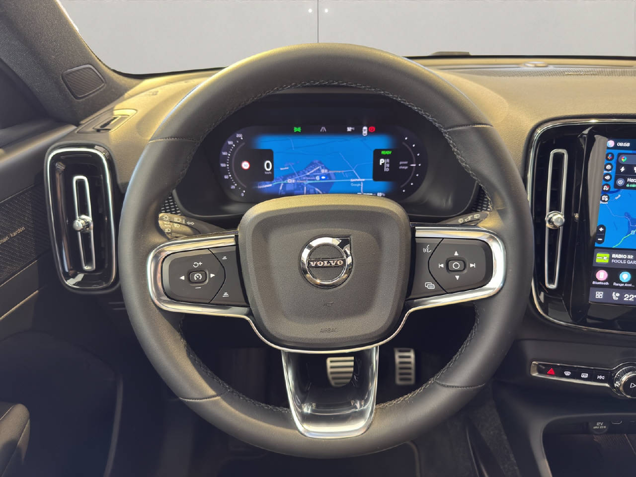 VOLVO XC40 P6 Ultimate-image-6