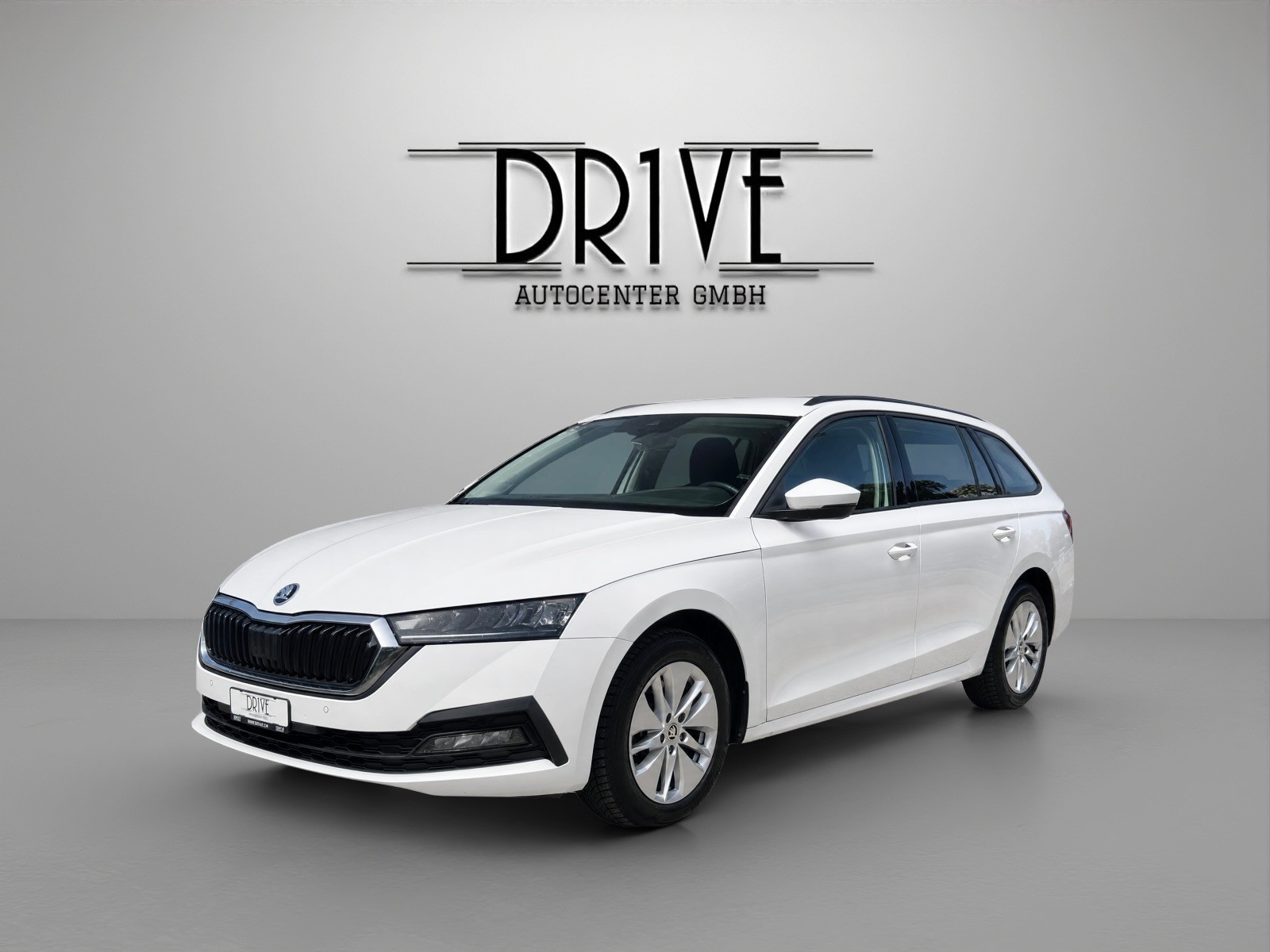 SKODA Octavia Combi 2.0 TDI DSG Ambition 4x4-image-0