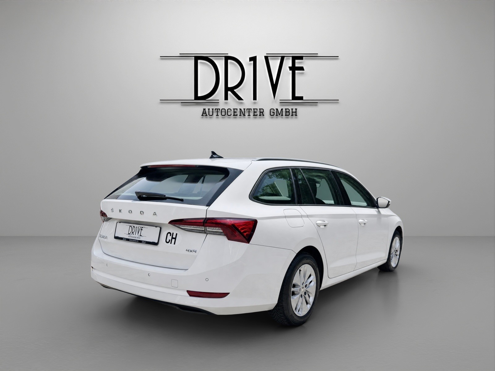 SKODA Octavia Combi 2.0 TDI DSG Ambition 4x4-image-4